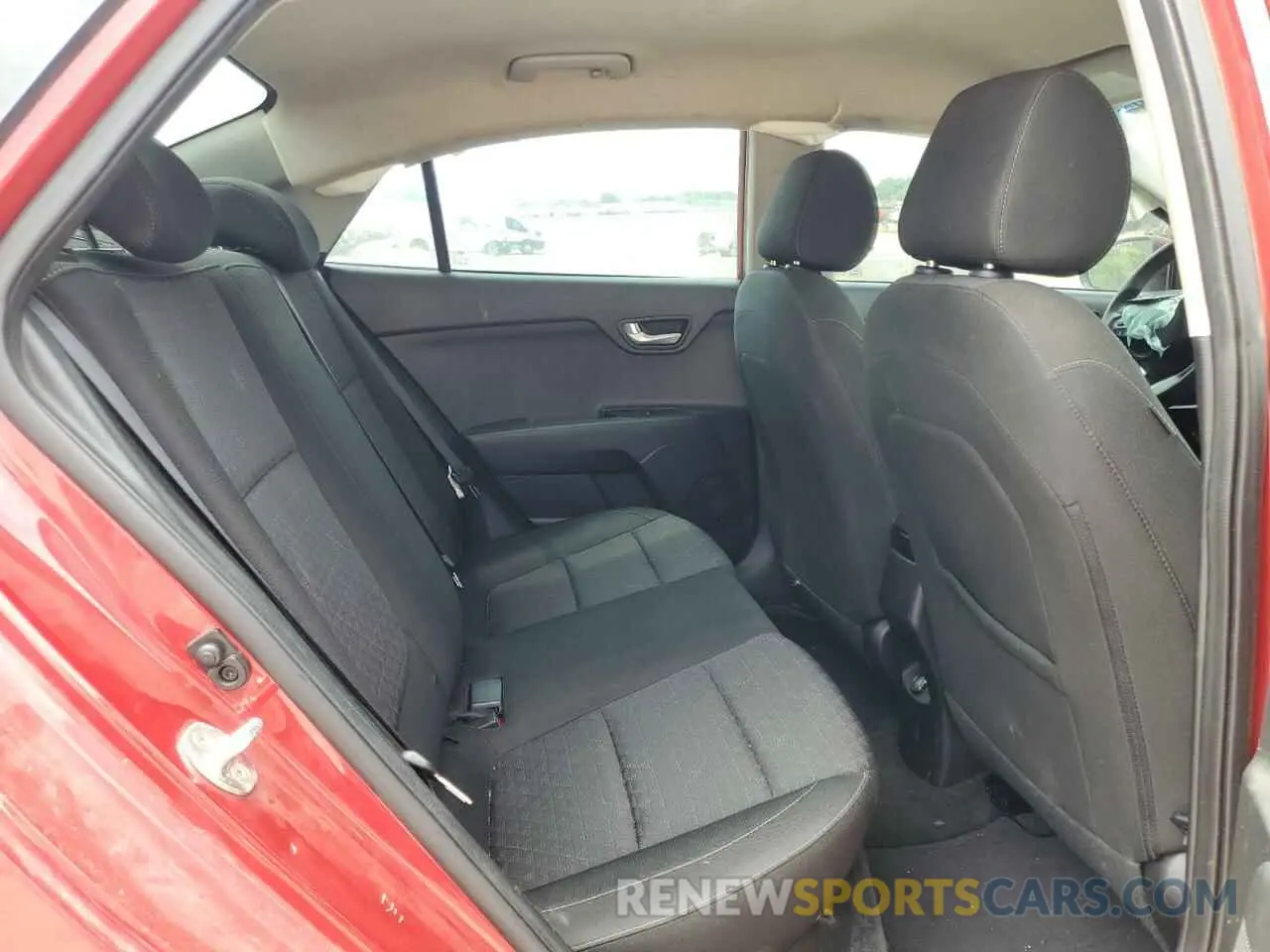 10 Photograph of a damaged car 3KPA24AD4LE330775 KIA RIO 2020