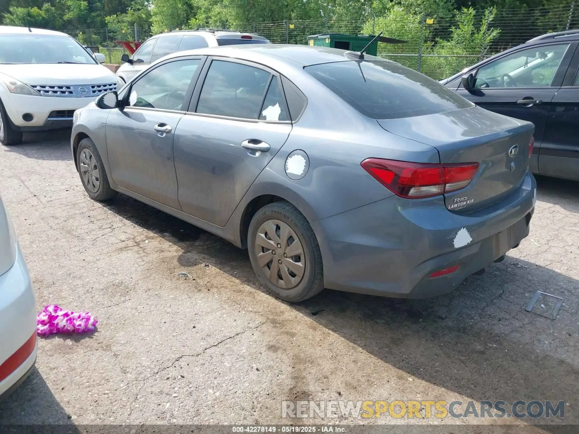 3 Photograph of a damaged car 3KPA24AD4LE333708 KIA RIO 2020