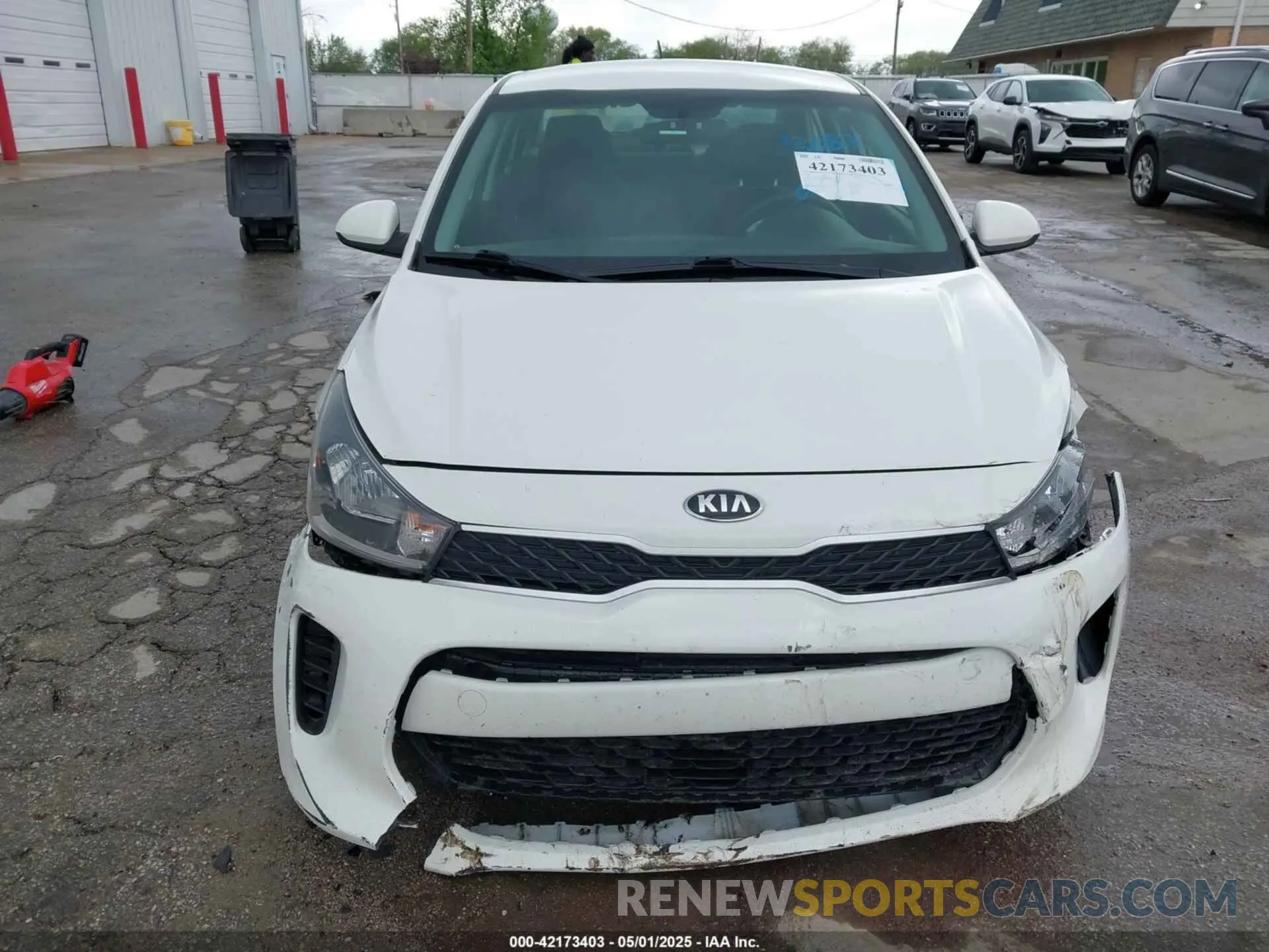 12 Photograph of a damaged car 3KPA24AD4LE335068 KIA RIO 2020