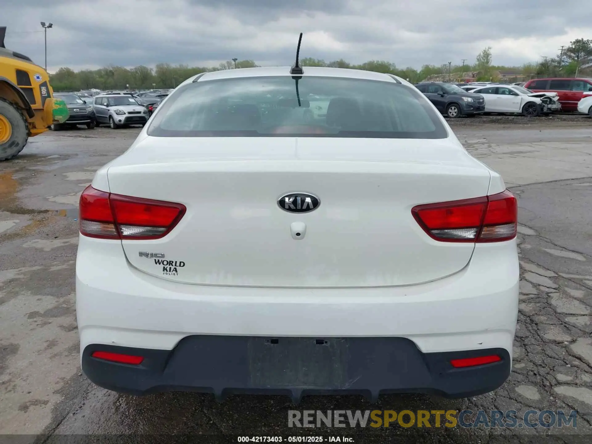 16 Photograph of a damaged car 3KPA24AD4LE335068 KIA RIO 2020