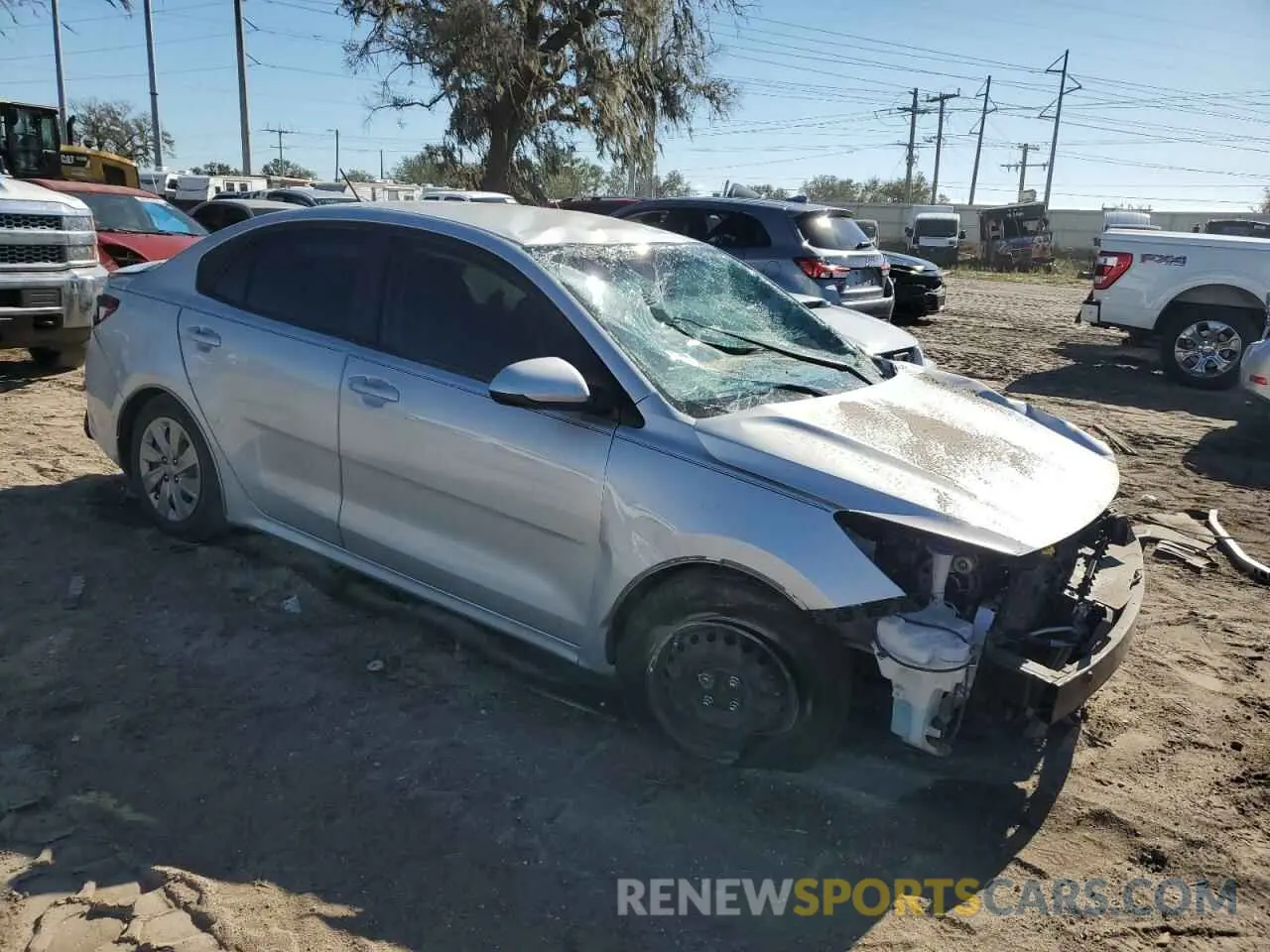 4 Photograph of a damaged car 3KPA24AD4LE336401 KIA RIO 2020