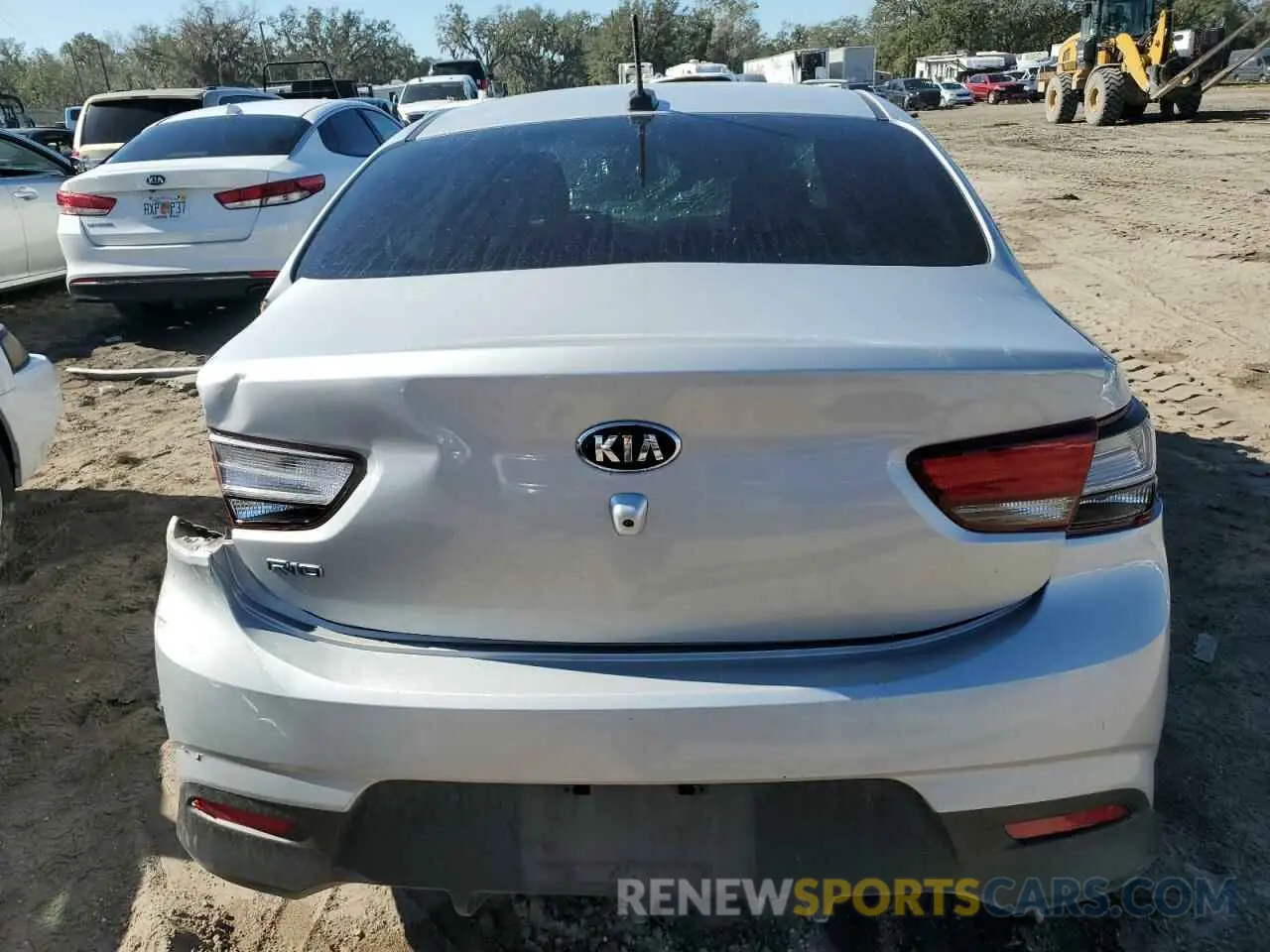 6 Photograph of a damaged car 3KPA24AD4LE336401 KIA RIO 2020