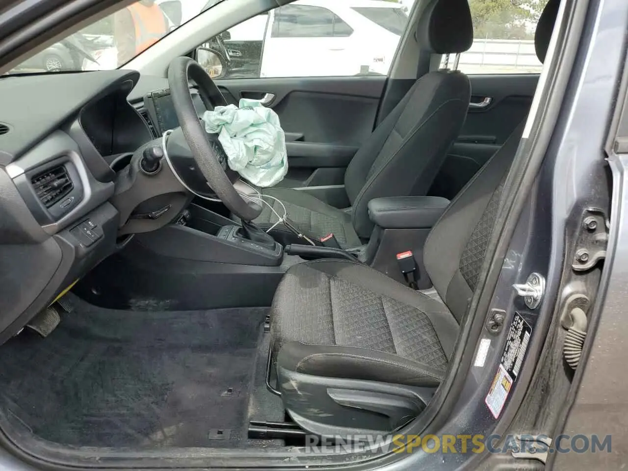 7 Photograph of a damaged car 3KPA24AD4LE337628 KIA RIO 2020
