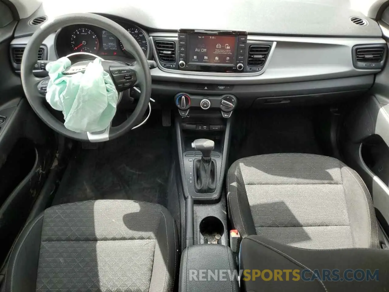 8 Photograph of a damaged car 3KPA24AD4LE337628 KIA RIO 2020
