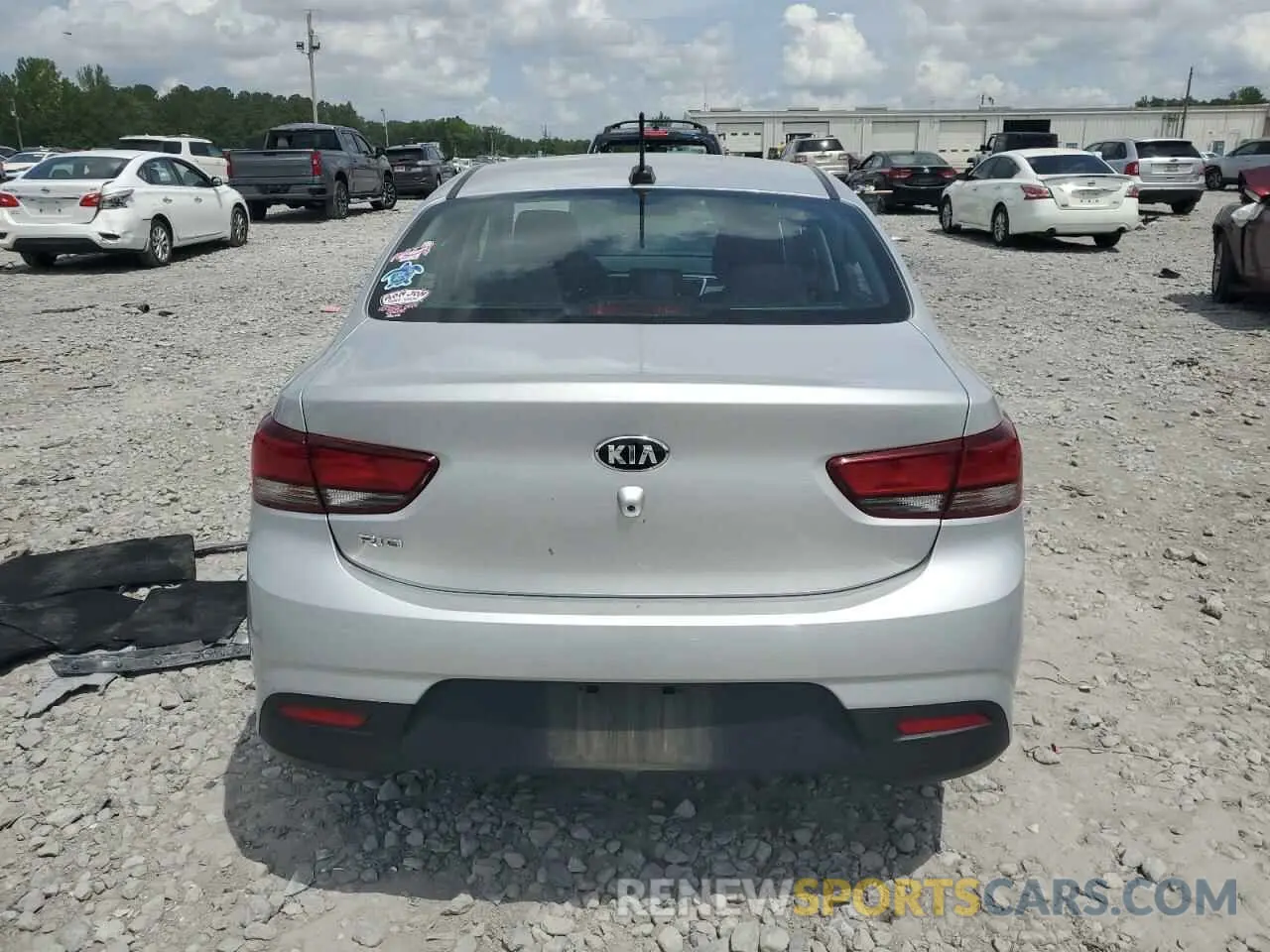 6 Photograph of a damaged car 3KPA24AD4LE363484 KIA RIO 2020