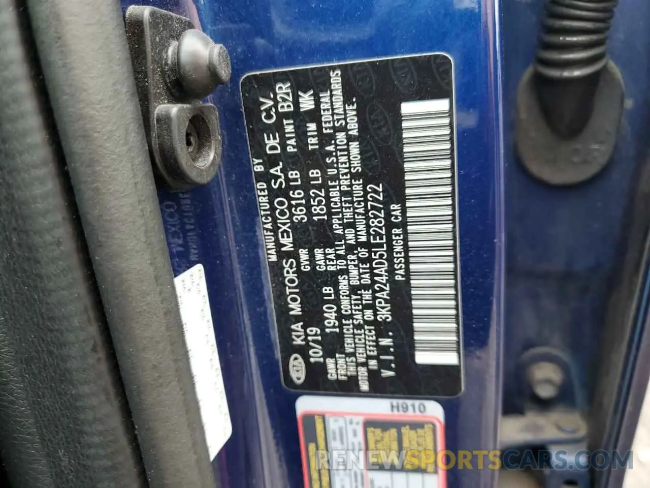 12 Photograph of a damaged car 3KPA24AD5LE282722 KIA RIO 2020