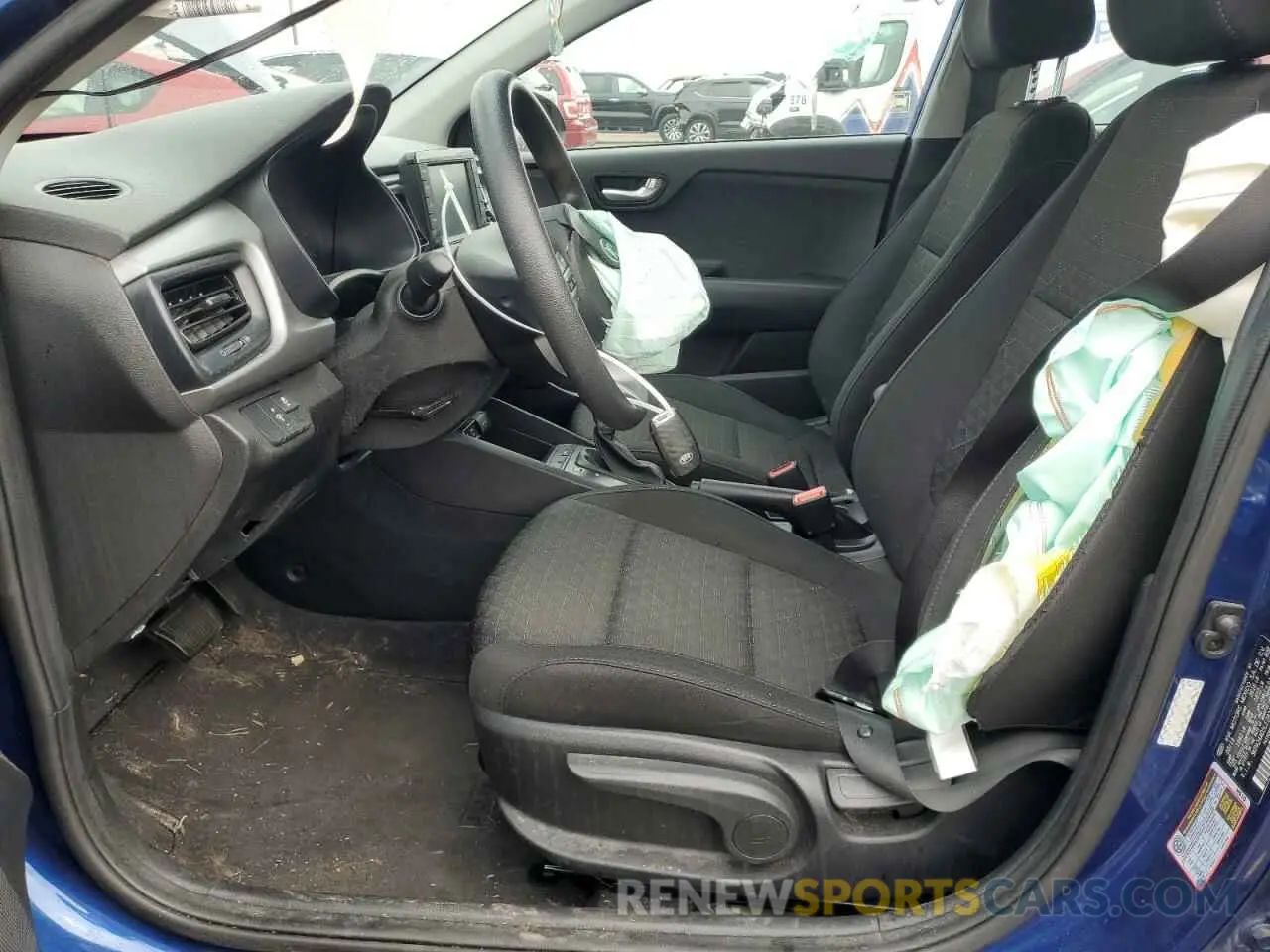 7 Photograph of a damaged car 3KPA24AD5LE282722 KIA RIO 2020