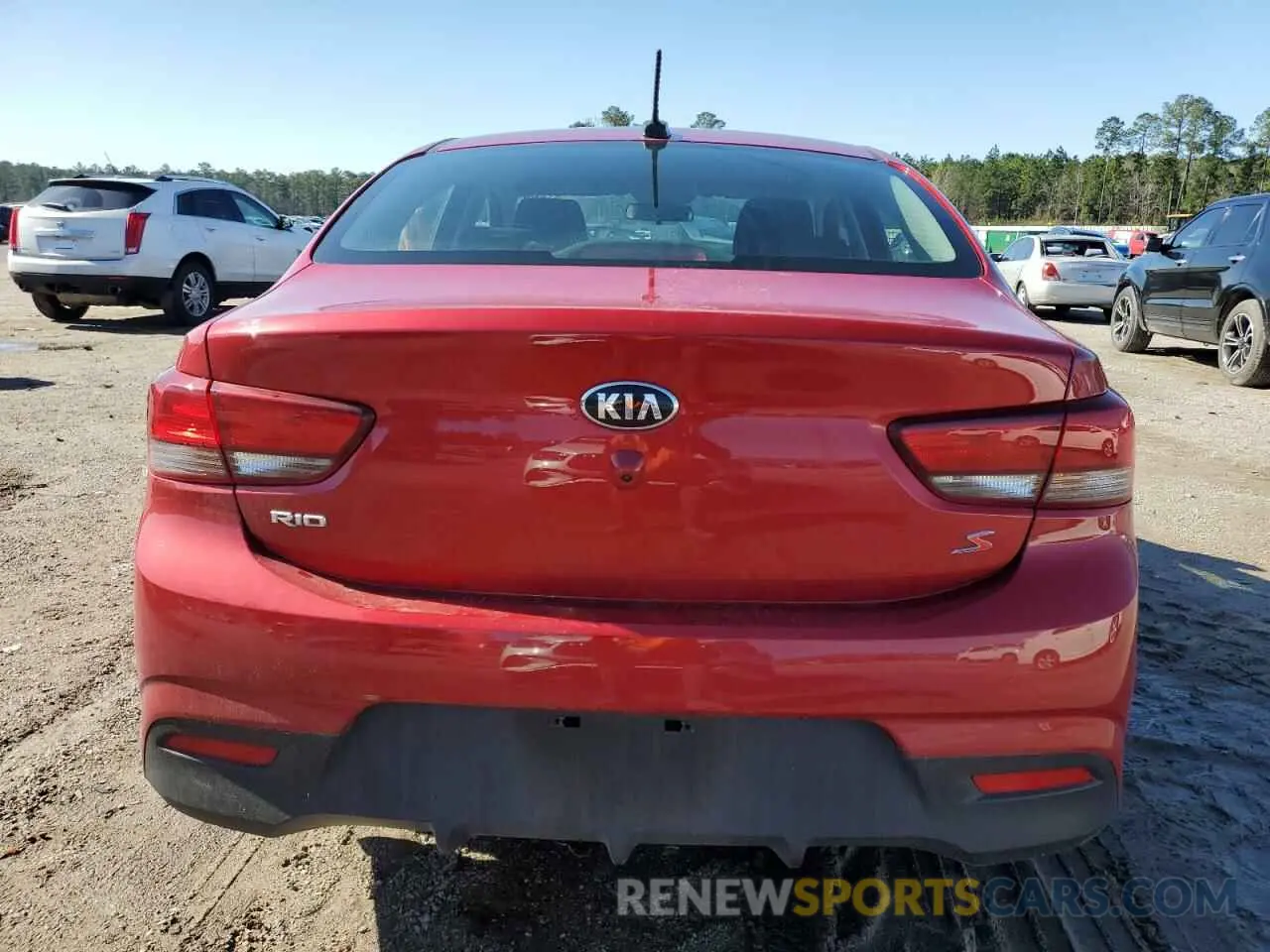 6 Photograph of a damaged car 3KPA24AD5LE284583 KIA RIO 2020