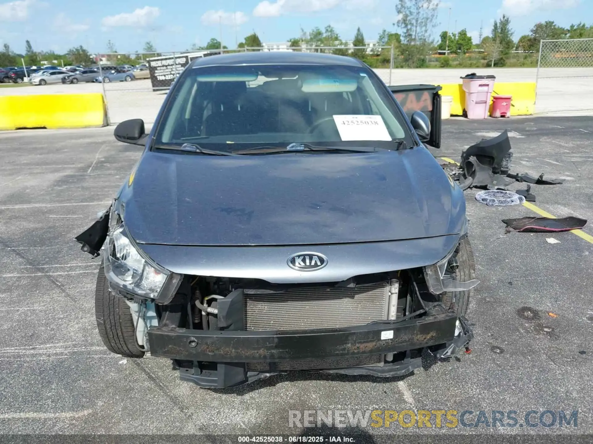 12 Photograph of a damaged car 3KPA24AD5LE295972 KIA RIO 2020