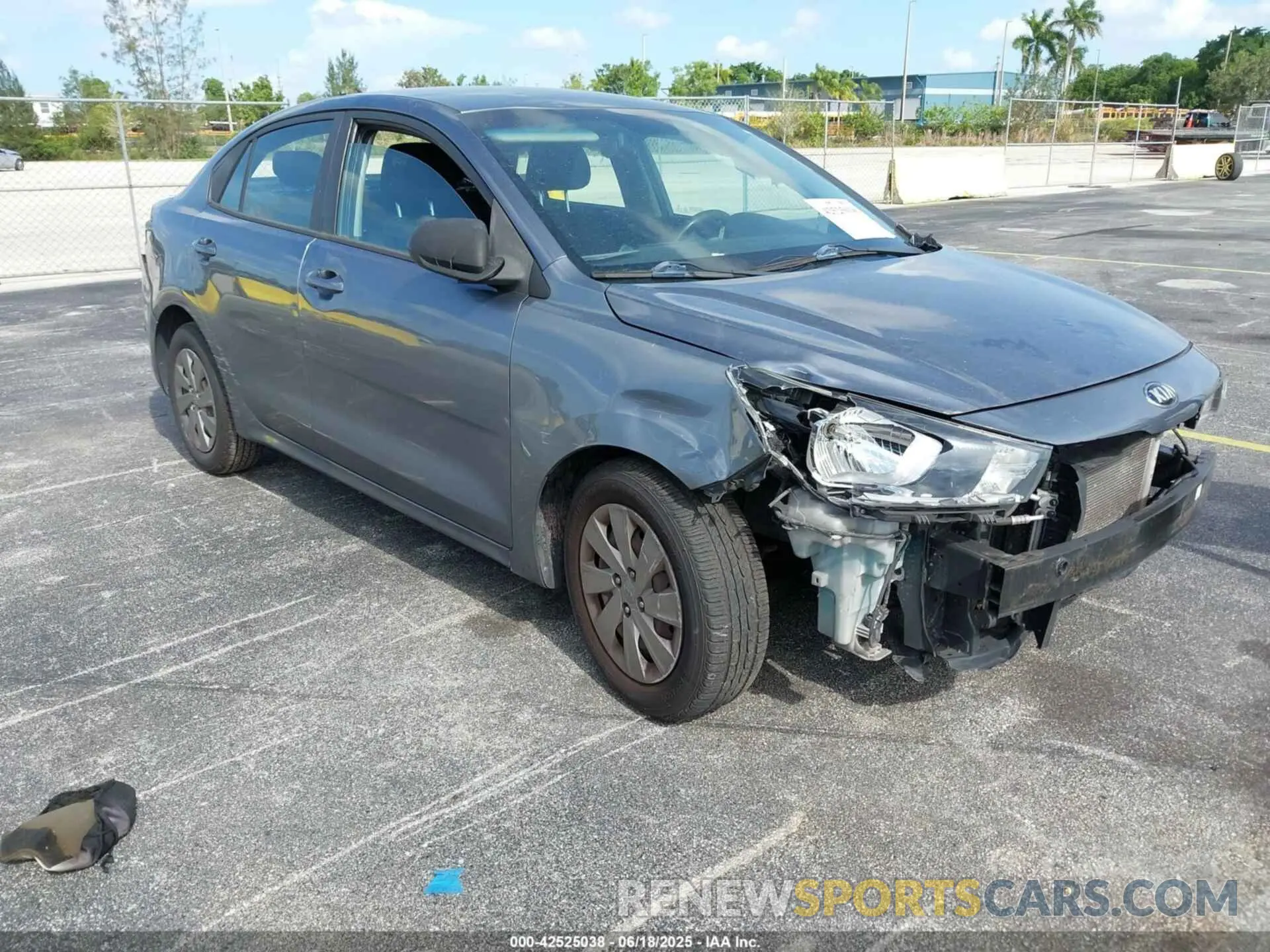 6 Photograph of a damaged car 3KPA24AD5LE295972 KIA RIO 2020