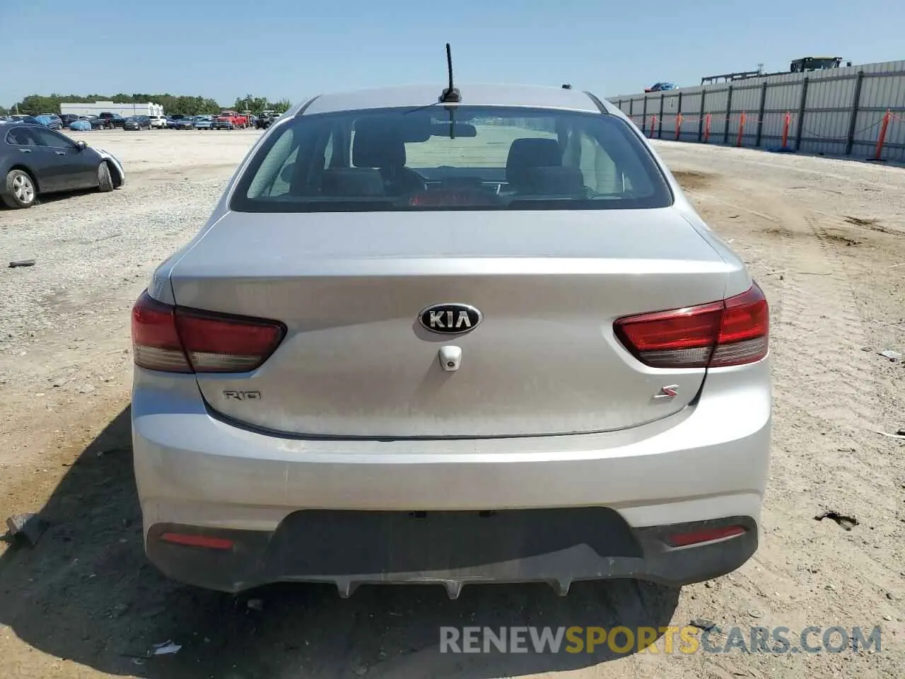 6 Photograph of a damaged car 3KPA24AD5LE302872 KIA RIO 2020