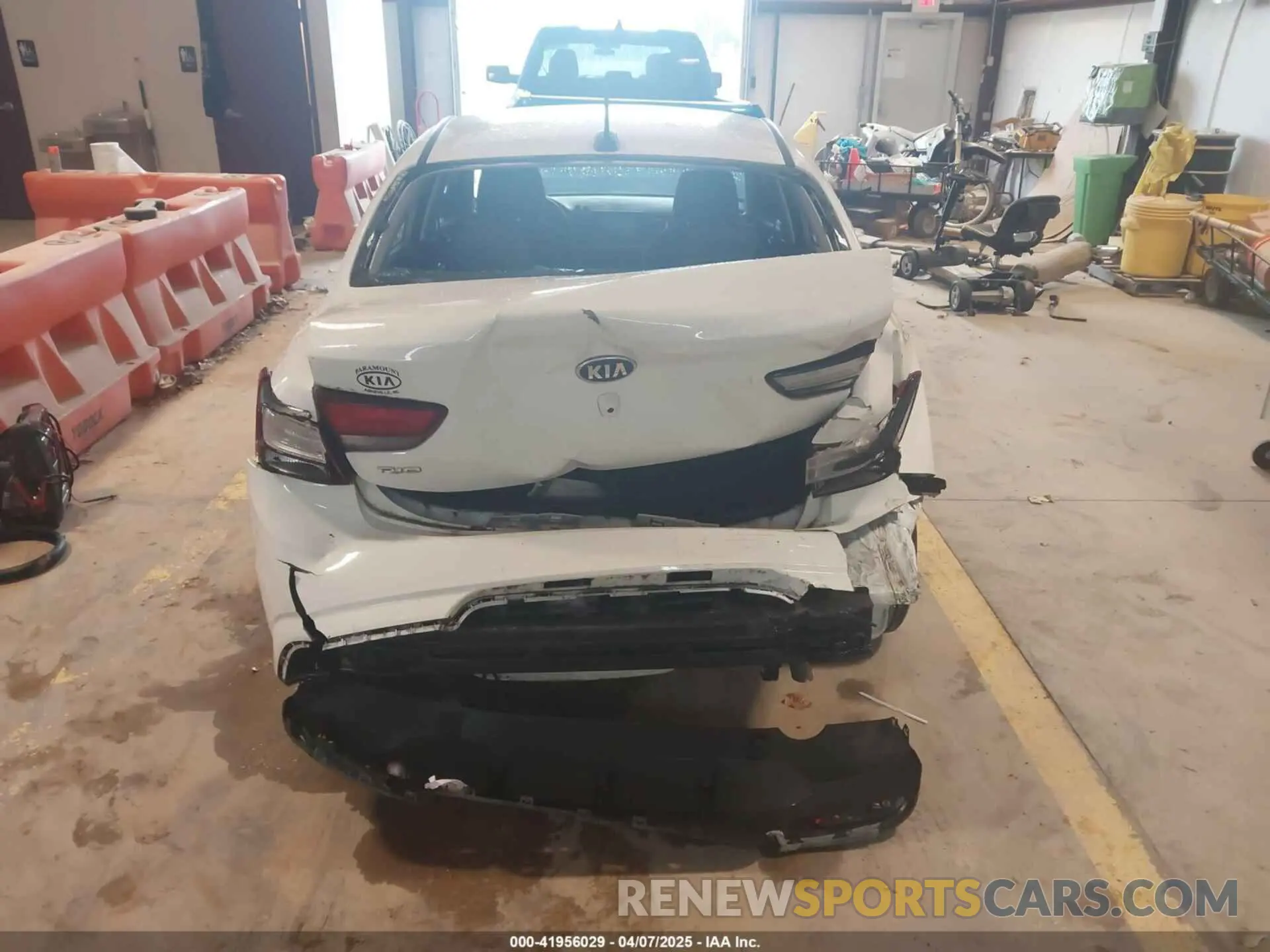 15 Photograph of a damaged car 3KPA24AD5LE311331 KIA RIO 2020