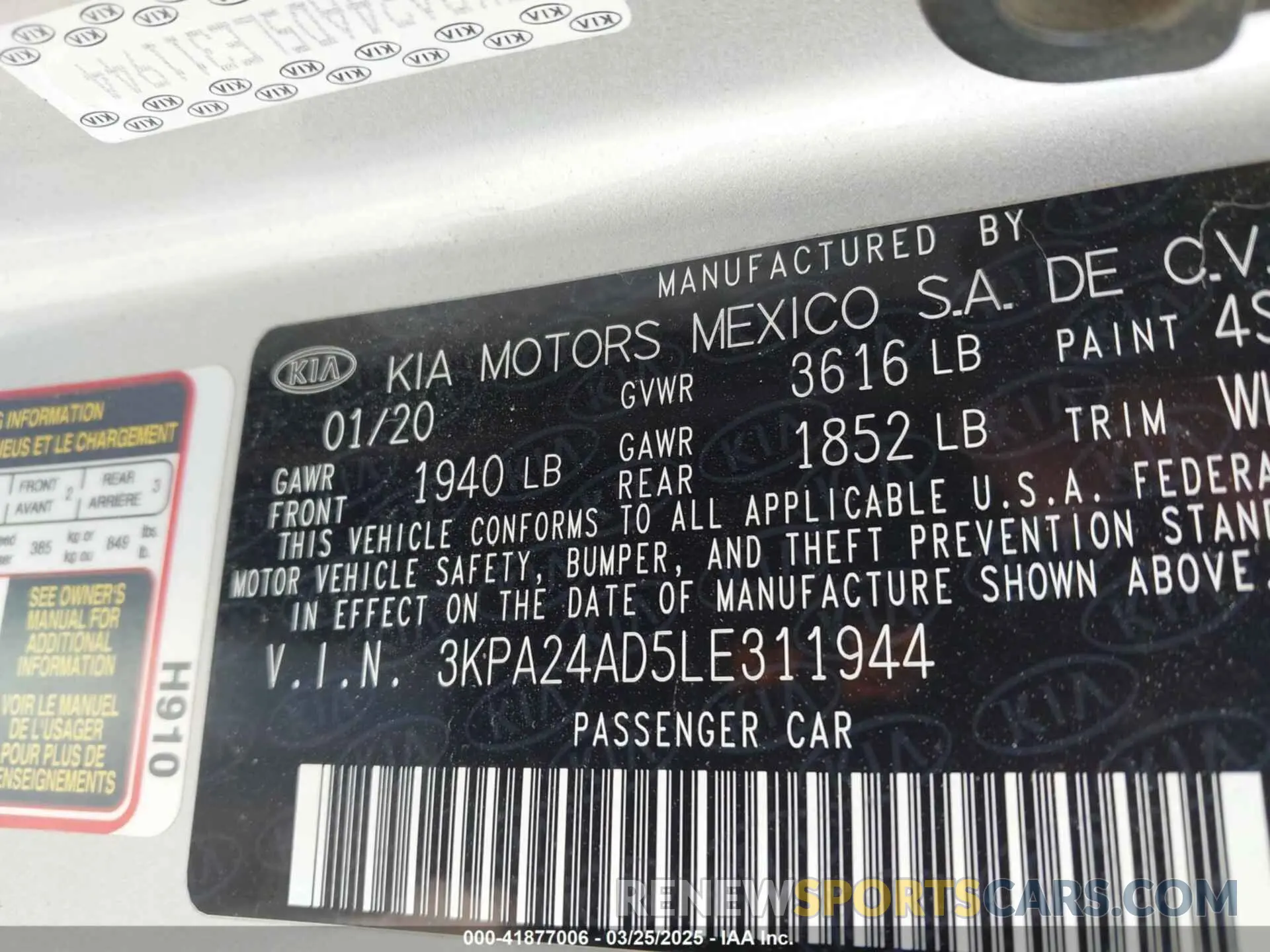 9 Photograph of a damaged car 3KPA24AD5LE311944 KIA RIO 2020