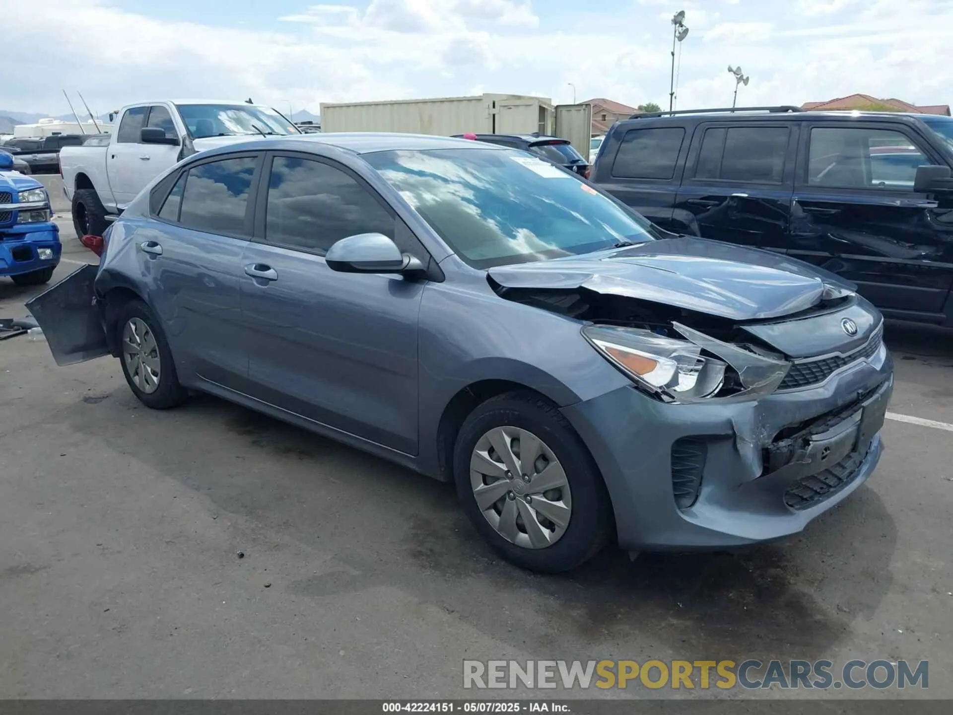 1 Photograph of a damaged car 3KPA24AD5LE321132 KIA RIO 2020