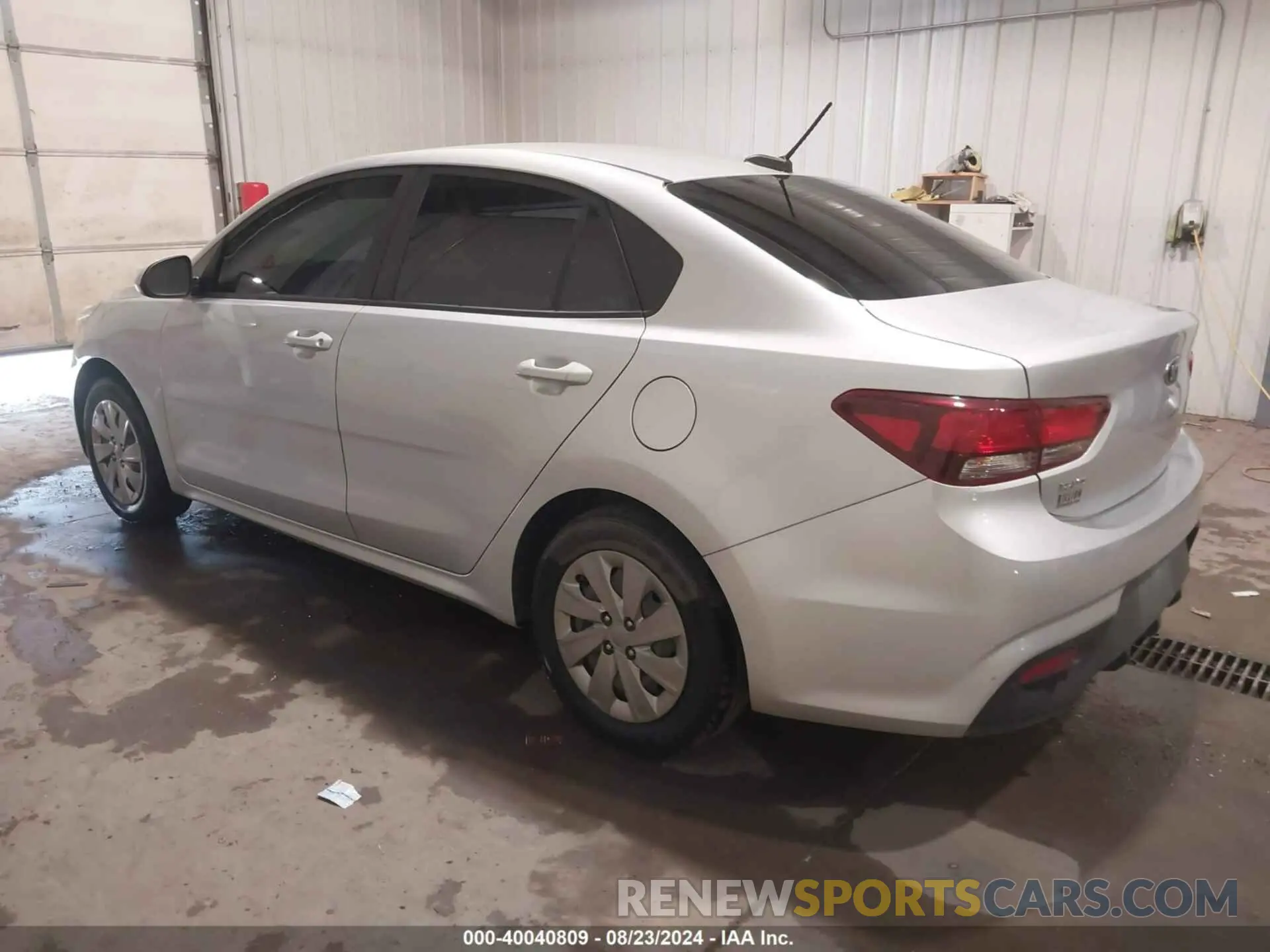 3 Photograph of a damaged car 3KPA24AD5LE330753 KIA RIO 2020