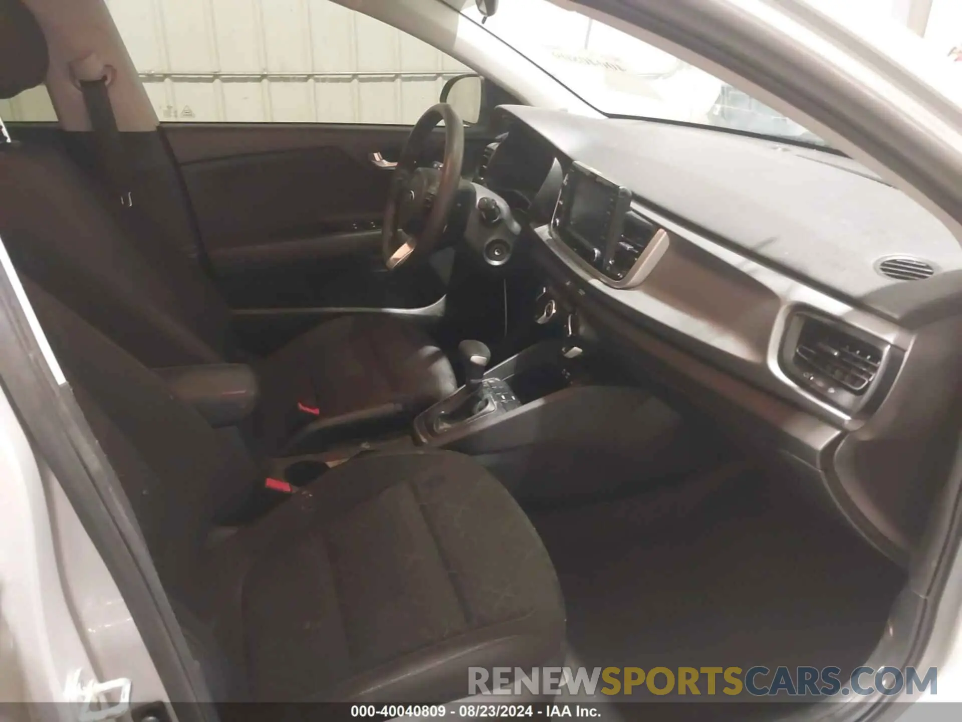 5 Photograph of a damaged car 3KPA24AD5LE330753 KIA RIO 2020