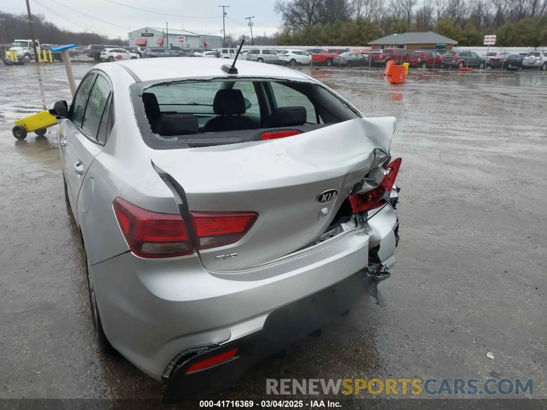 6 Photograph of a damaged car 3KPA24AD6LE273270 KIA RIO 2020