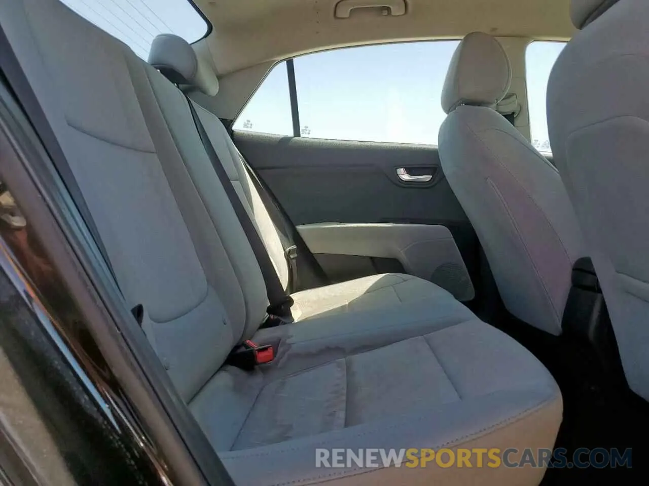 10 Photograph of a damaged car 3KPA24AD6LE282471 KIA RIO 2020