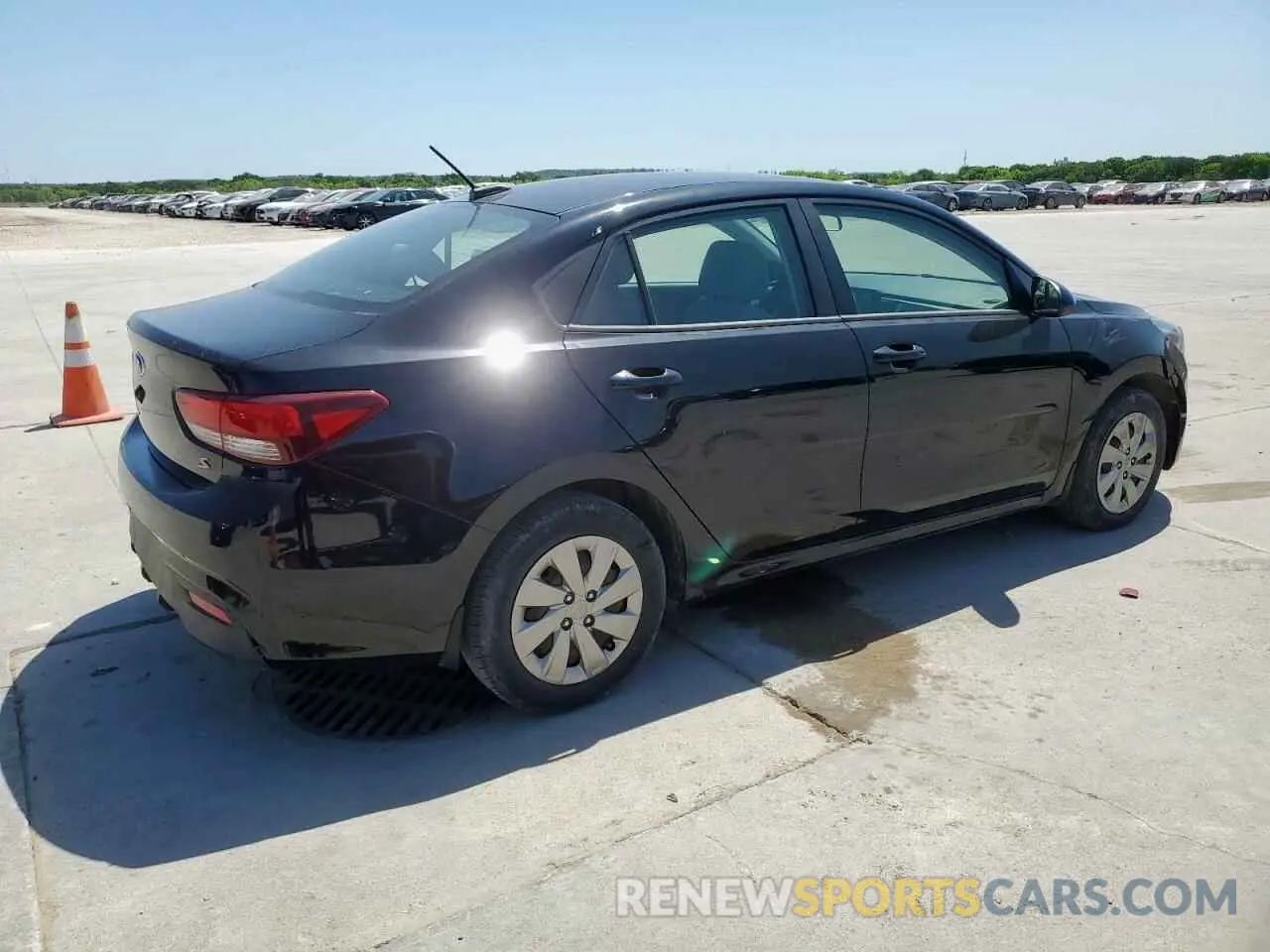 3 Photograph of a damaged car 3KPA24AD6LE282471 KIA RIO 2020
