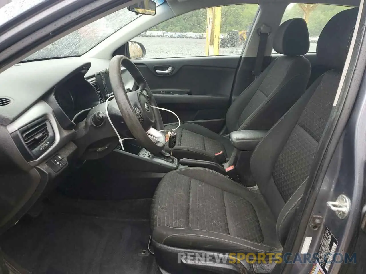 7 Photograph of a damaged car 3KPA24AD6LE328977 KIA RIO 2020