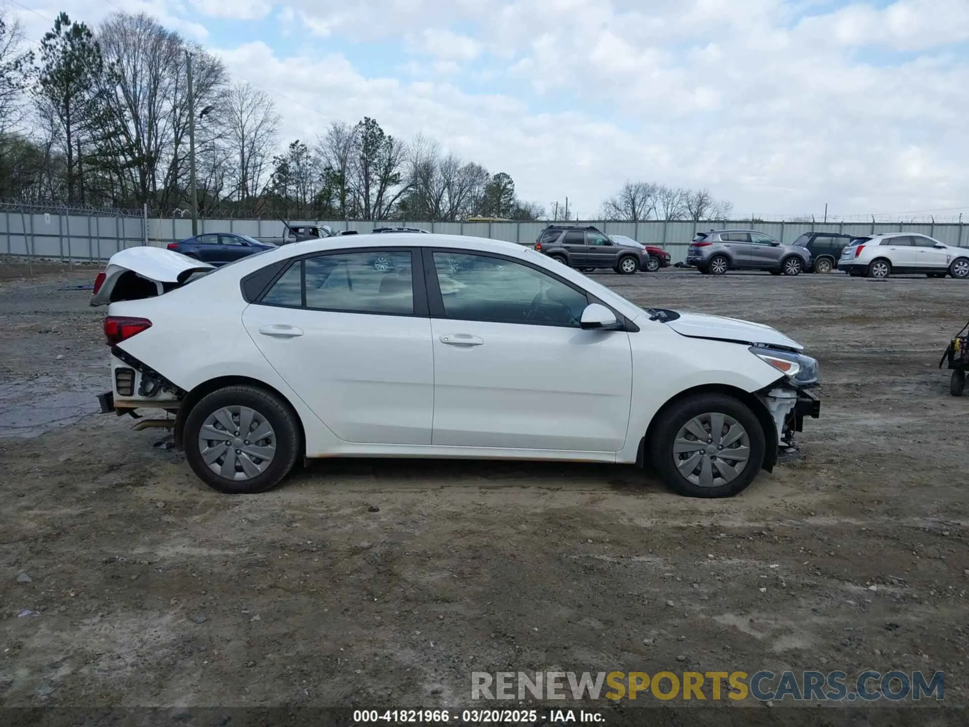 14 Photograph of a damaged car 3KPA24AD6LE346606 KIA RIO 2020