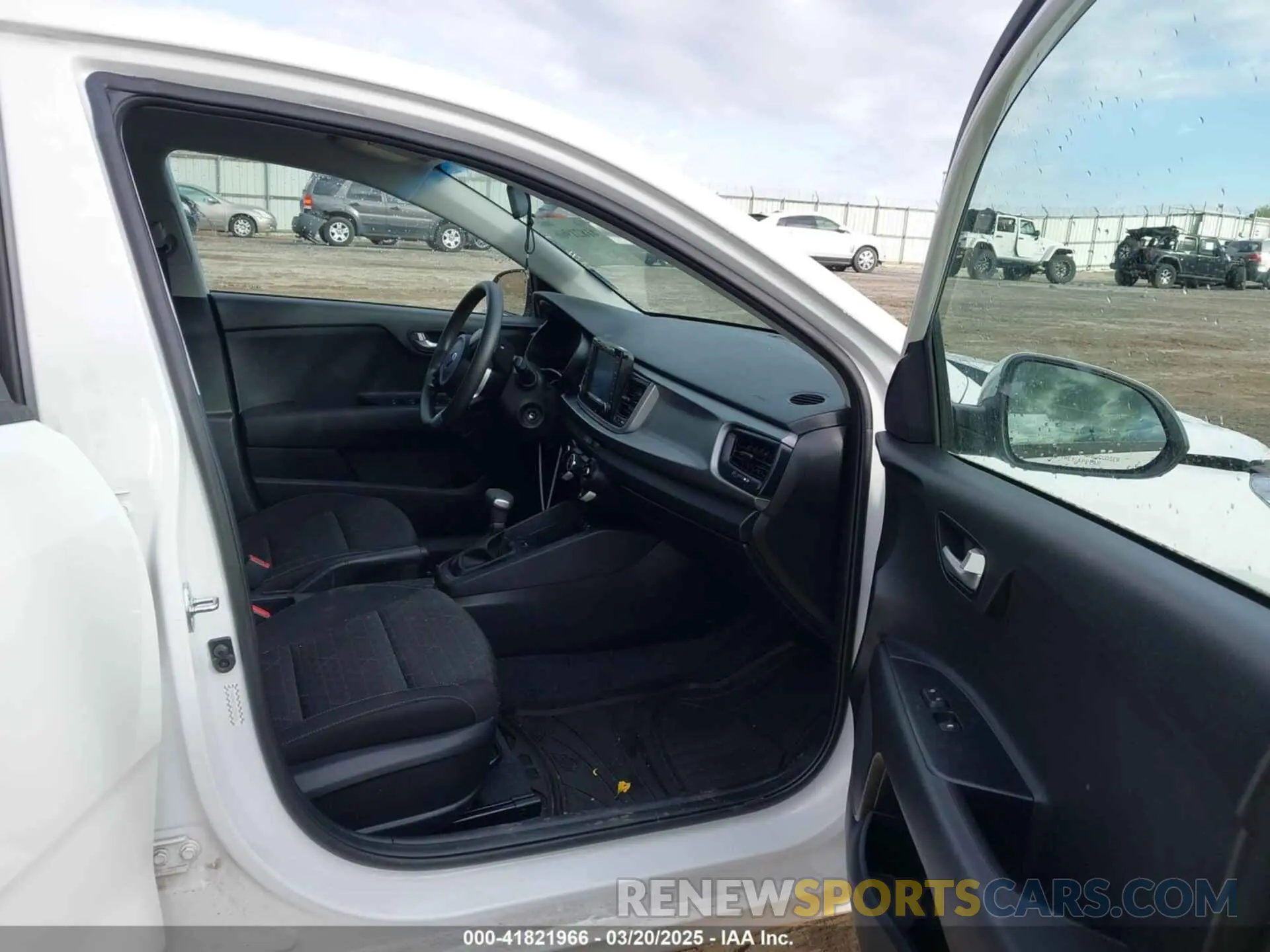 5 Photograph of a damaged car 3KPA24AD6LE346606 KIA RIO 2020