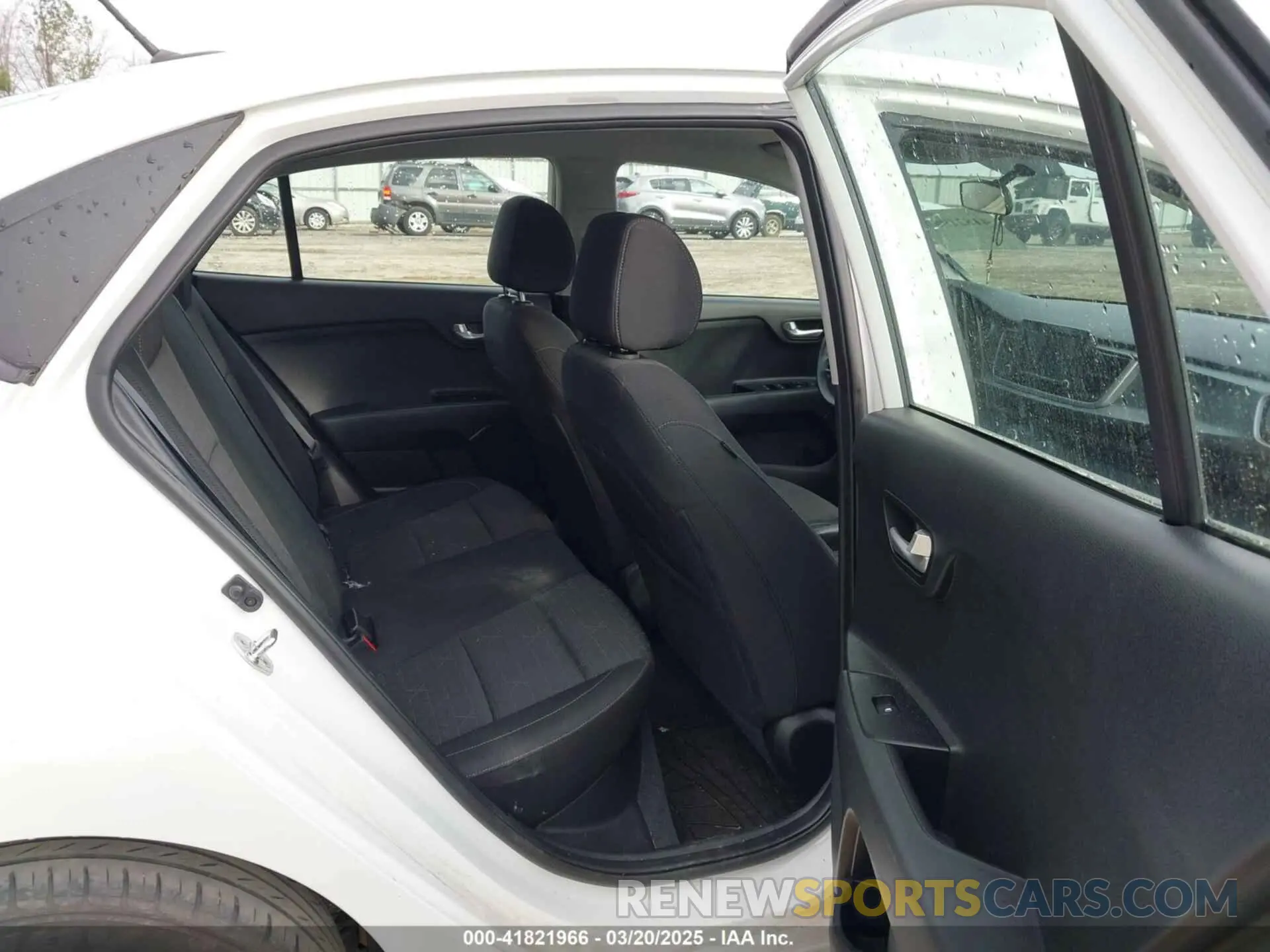 8 Photograph of a damaged car 3KPA24AD6LE346606 KIA RIO 2020