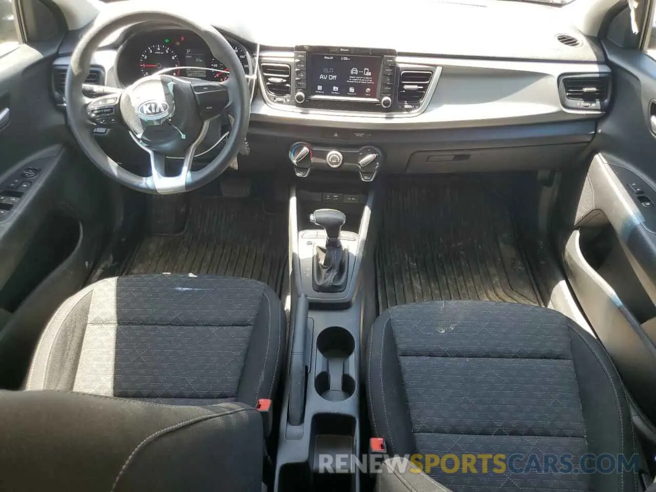 8 Photograph of a damaged car 3KPA24AD7LE260897 KIA RIO 2020