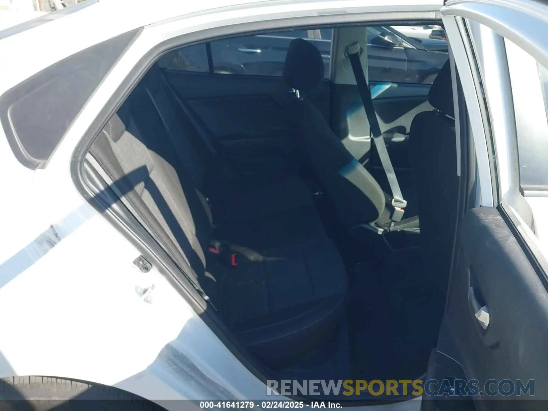 8 Photograph of a damaged car 3KPA24AD7LE297805 KIA RIO 2020