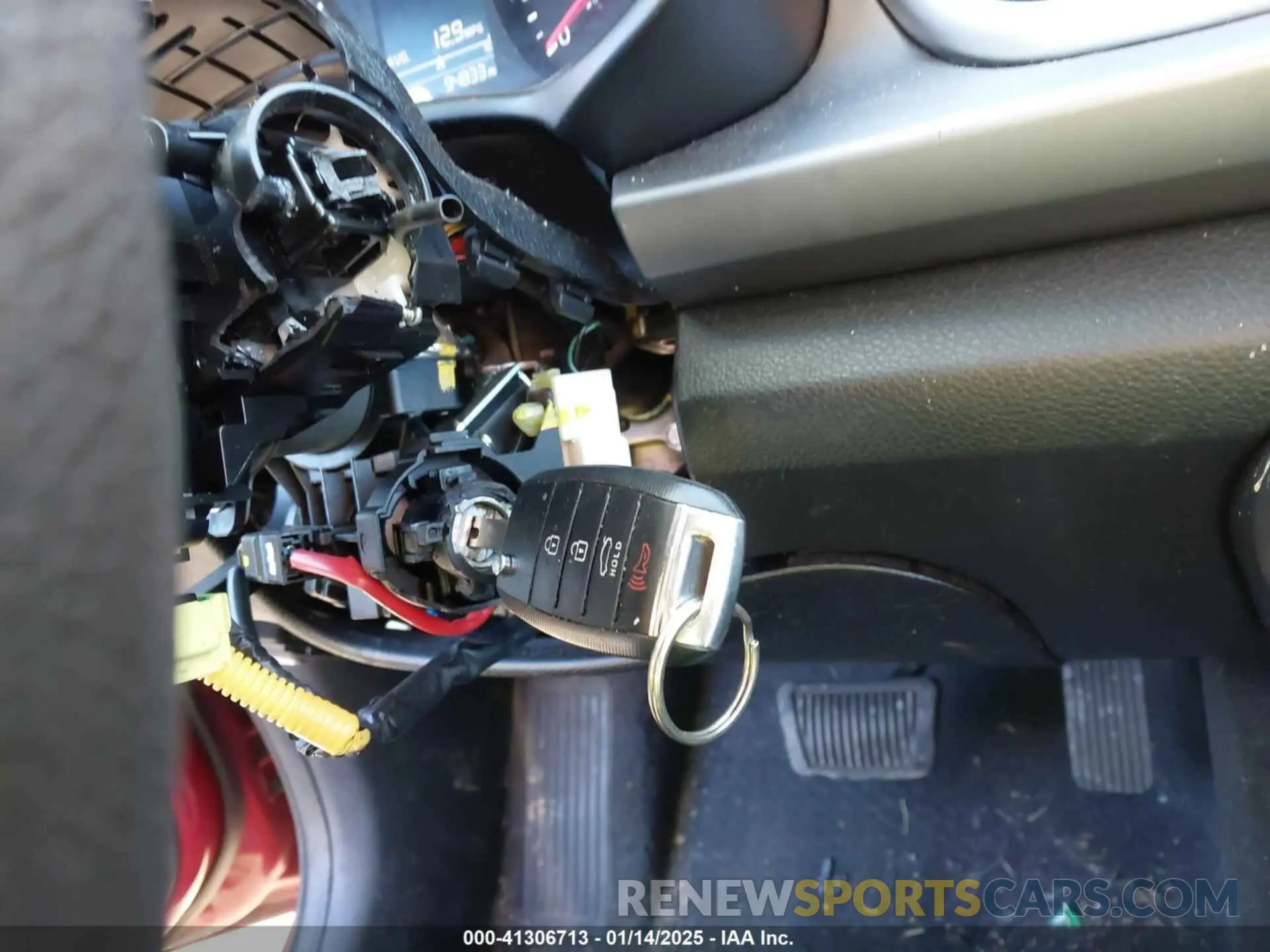 11 Photograph of a damaged car 3KPA24AD7LE307894 KIA RIO 2020