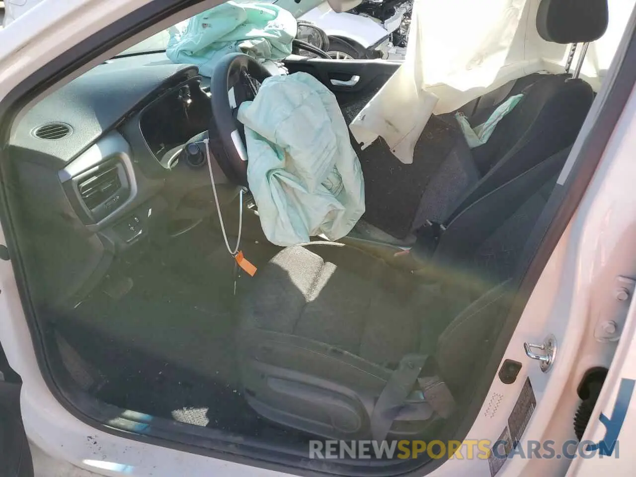 7 Photograph of a damaged car 3KPA24AD7LE311976 KIA RIO 2020