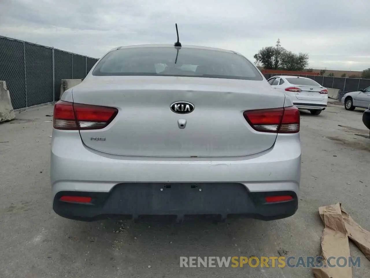 6 Photograph of a damaged car 3KPA24AD7LE352849 KIA RIO 2020