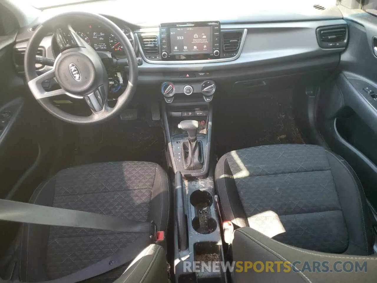 8 Photograph of a damaged car 3KPA24AD8LE299398 KIA RIO 2020