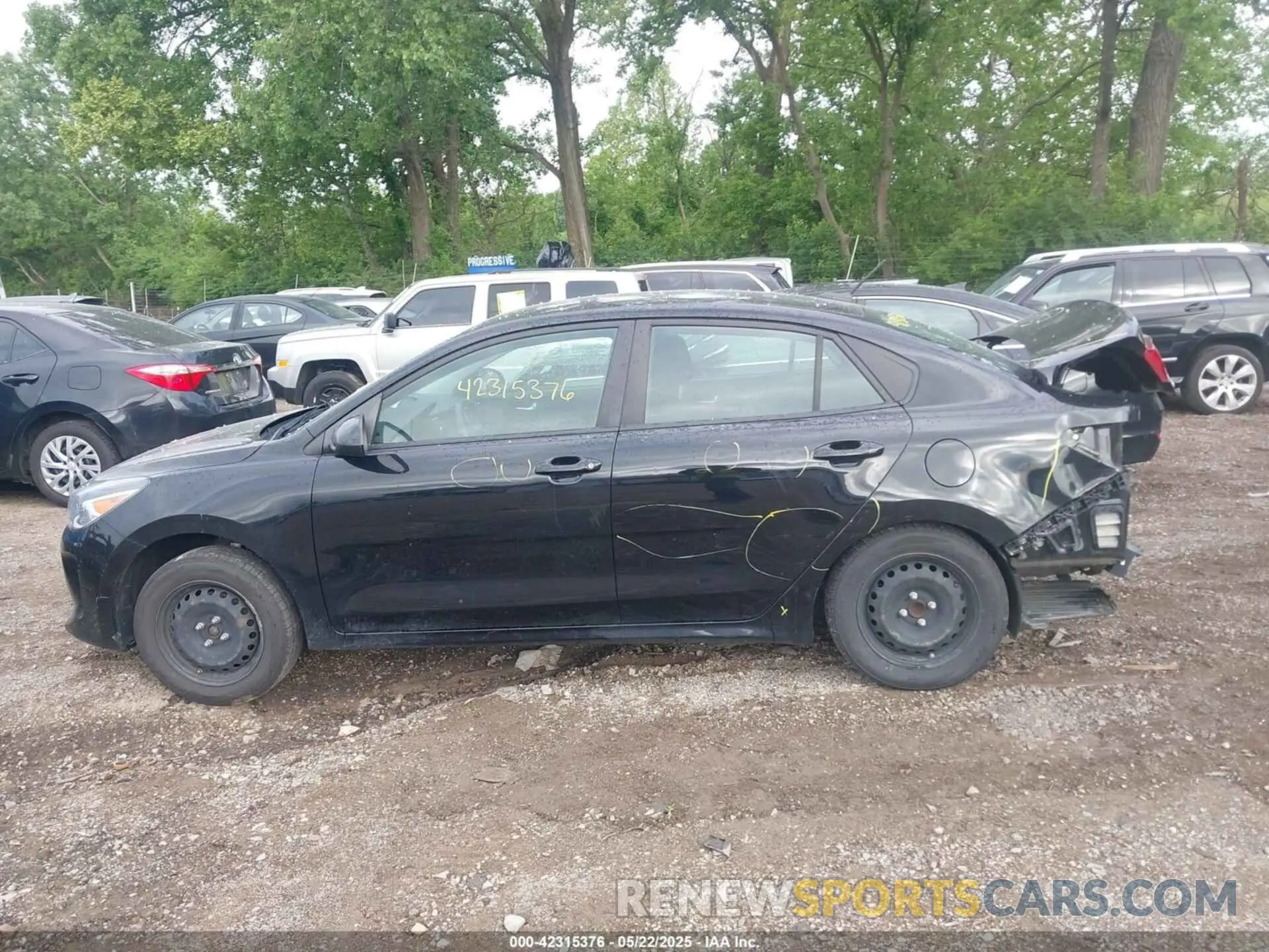 15 Photograph of a damaged car 3KPA24AD8LE315244 KIA RIO 2020