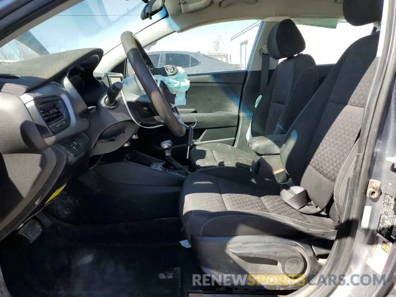 7 Photograph of a damaged car 3KPA24AD8LE332139 KIA RIO 2020