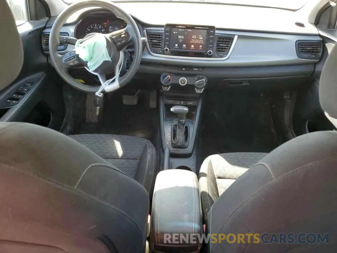8 Photograph of a damaged car 3KPA24AD8LE332139 KIA RIO 2020