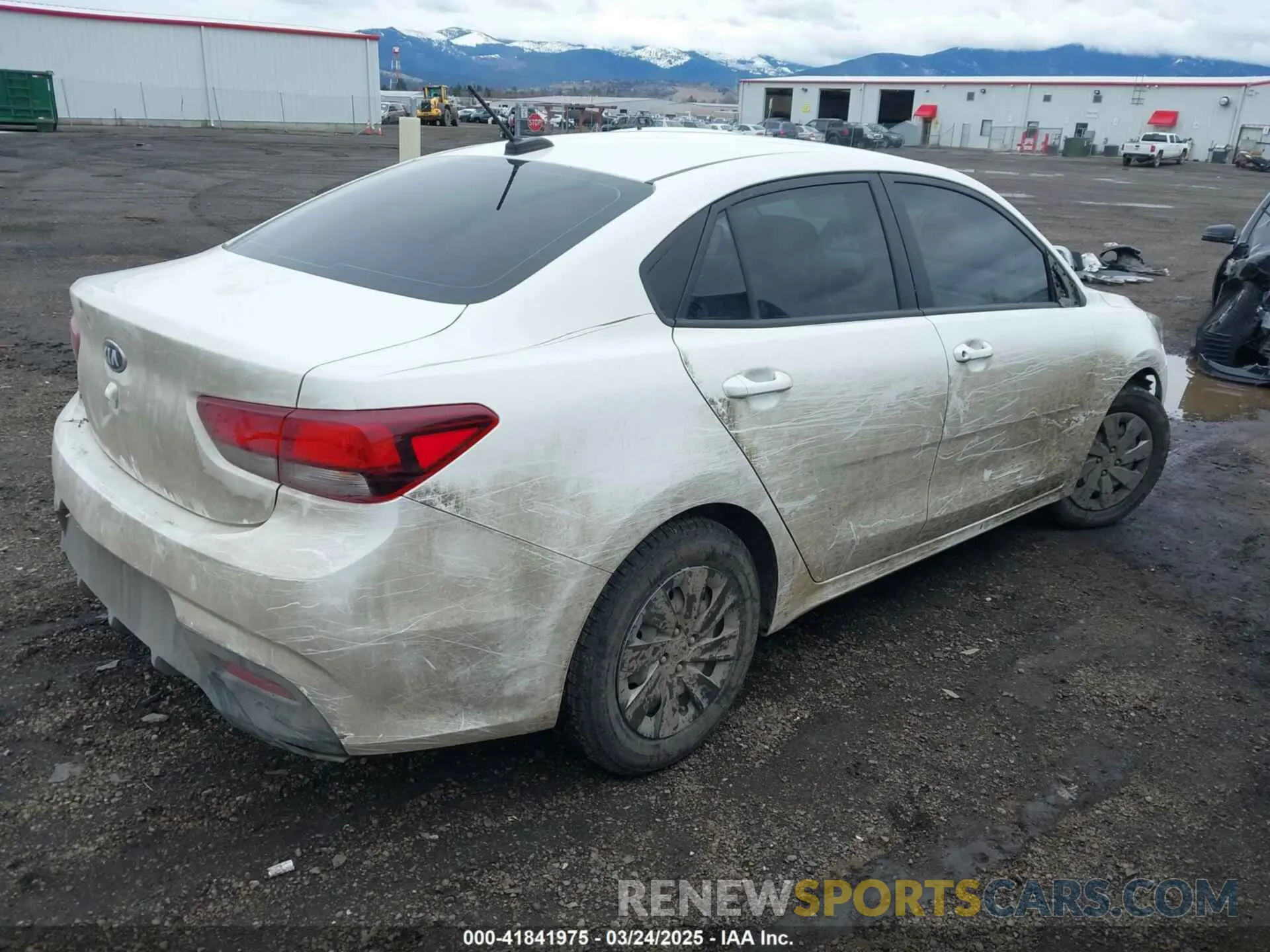 4 Photograph of a damaged car 3KPA24AD8LE343853 KIA RIO 2020