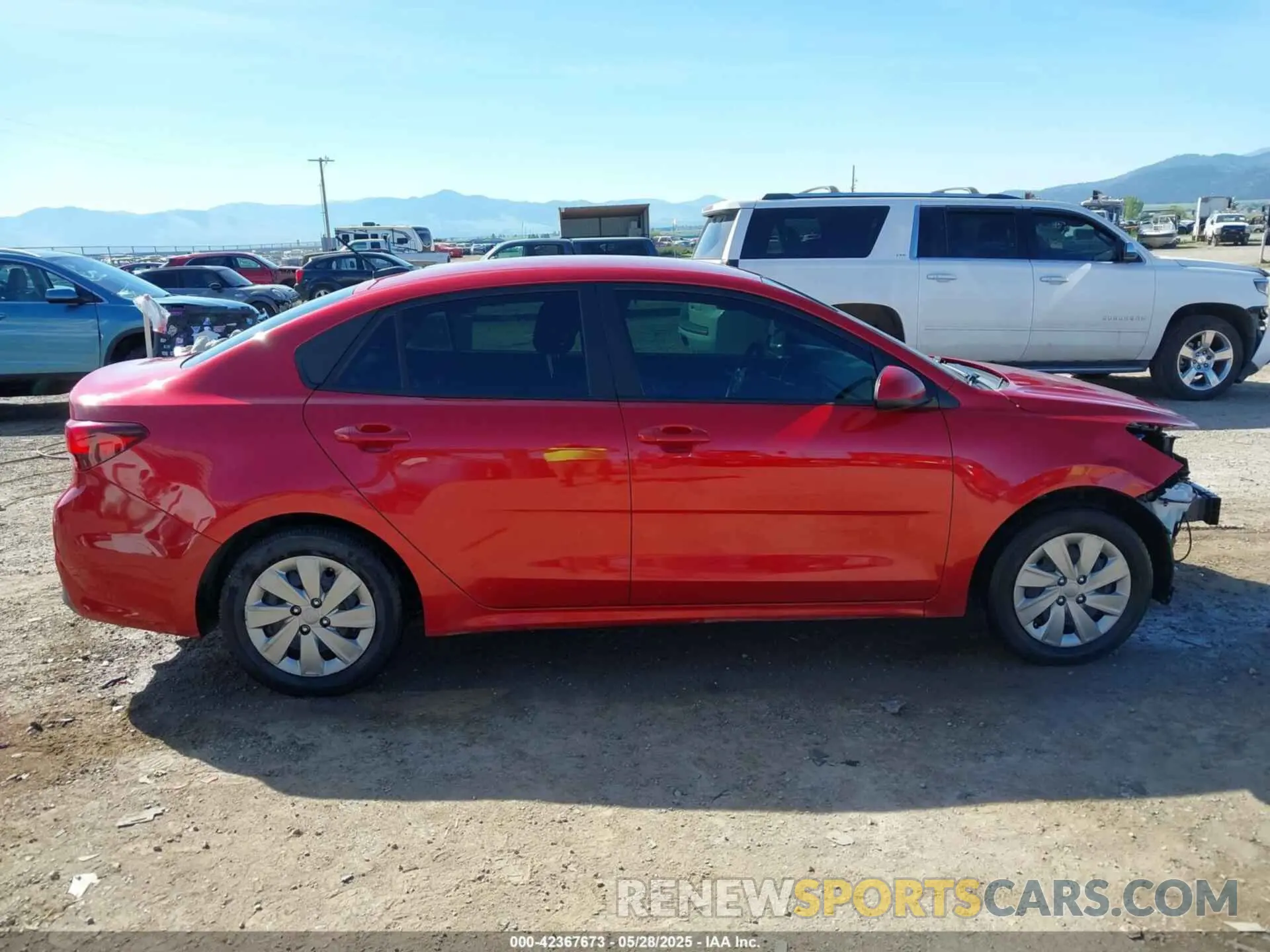 14 Photograph of a damaged car 3KPA24AD8LE343996 KIA RIO 2020