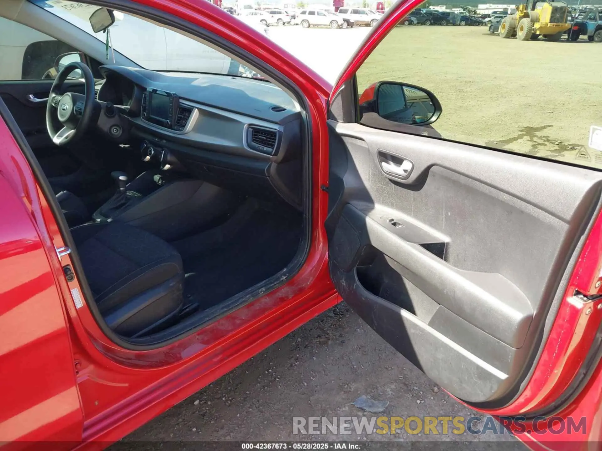 5 Photograph of a damaged car 3KPA24AD8LE343996 KIA RIO 2020