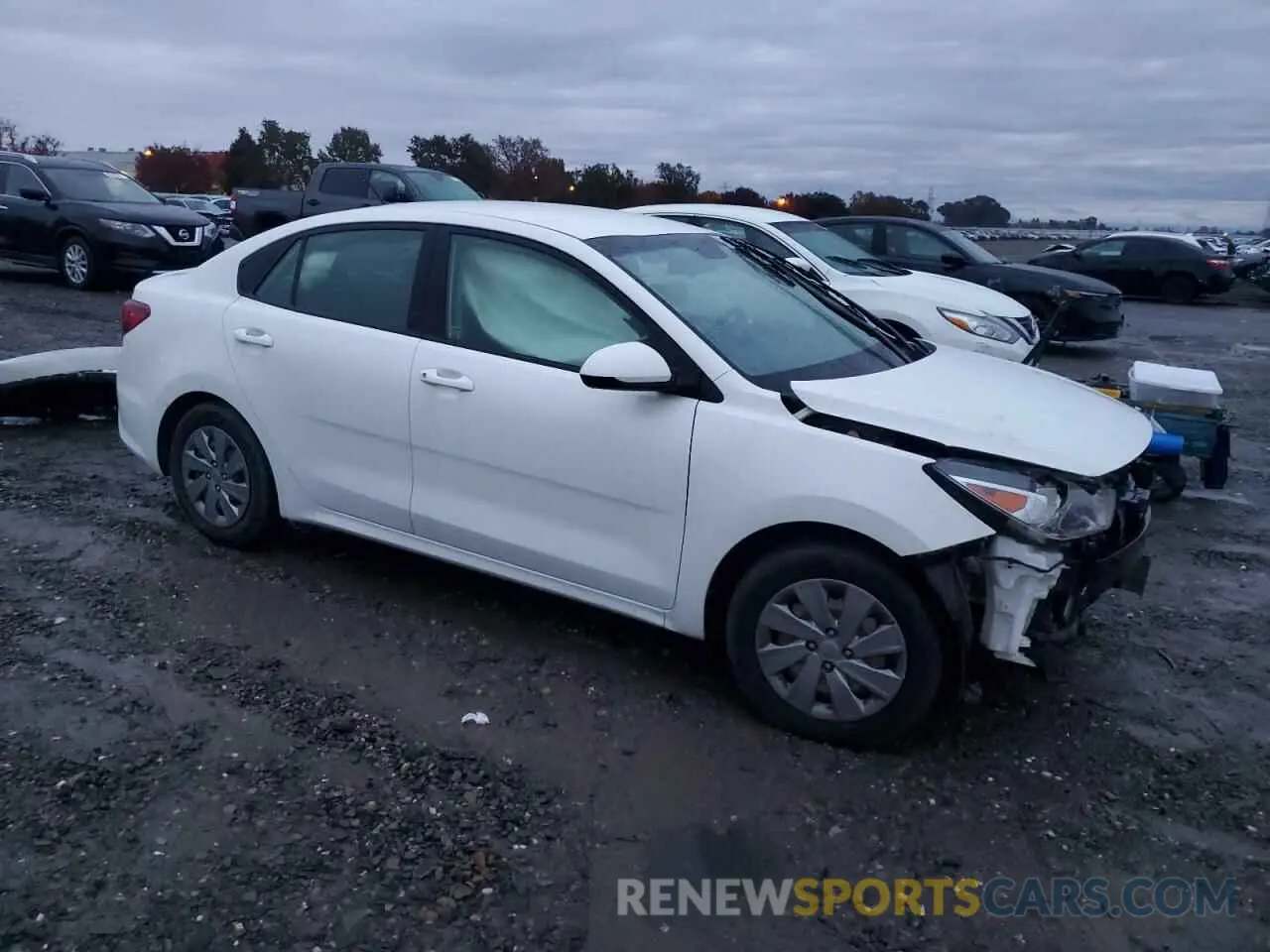4 Photograph of a damaged car 3KPA24AD8LE358188 KIA RIO 2020