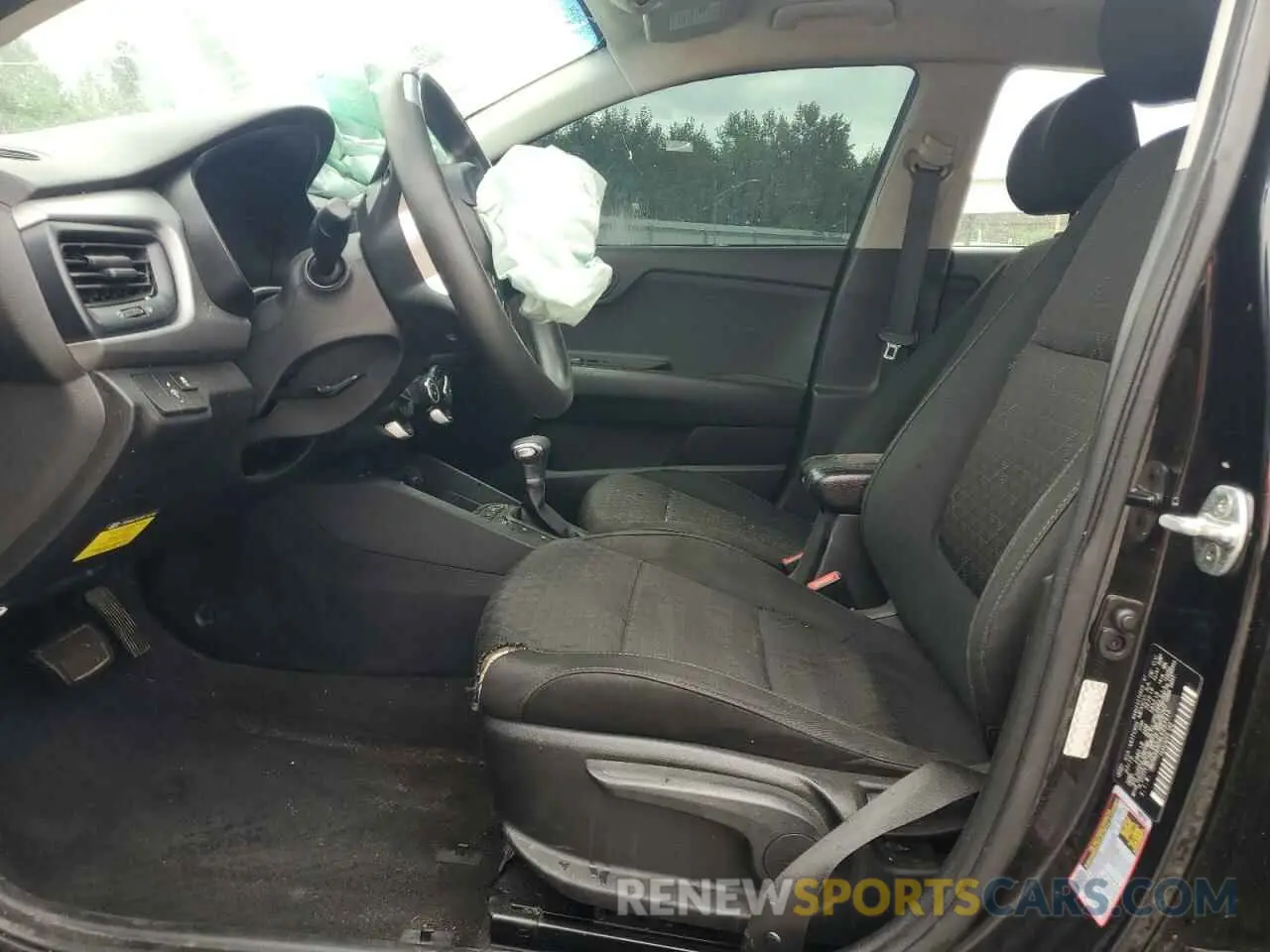 7 Photograph of a damaged car 3KPA24AD9LE257113 KIA RIO 2020
