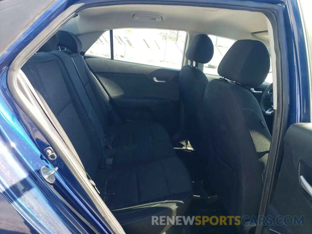10 Photograph of a damaged car 3KPA24AD9LE260514 KIA RIO 2020