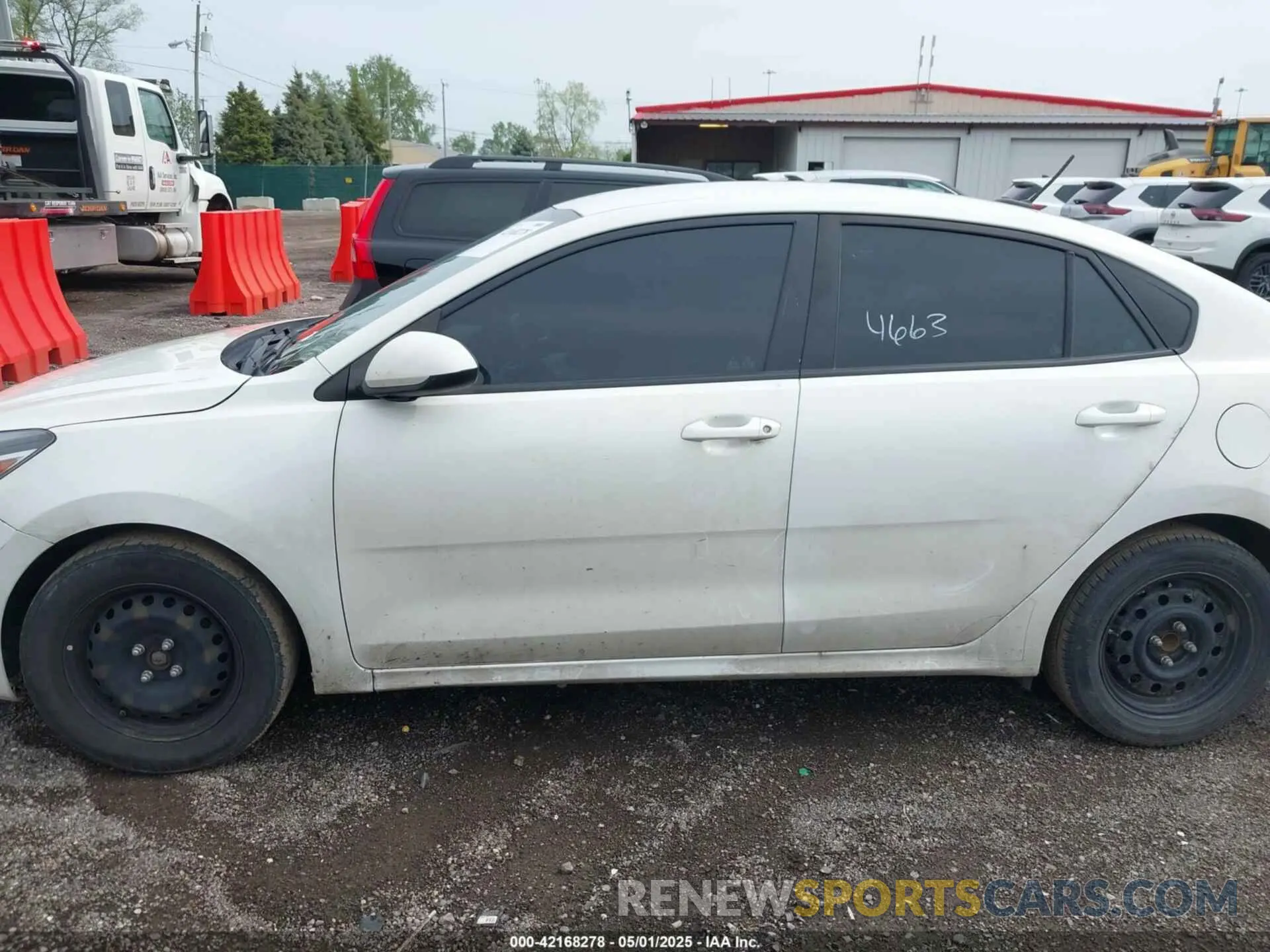 14 Photograph of a damaged car 3KPA24AD9LE288393 KIA RIO 2020