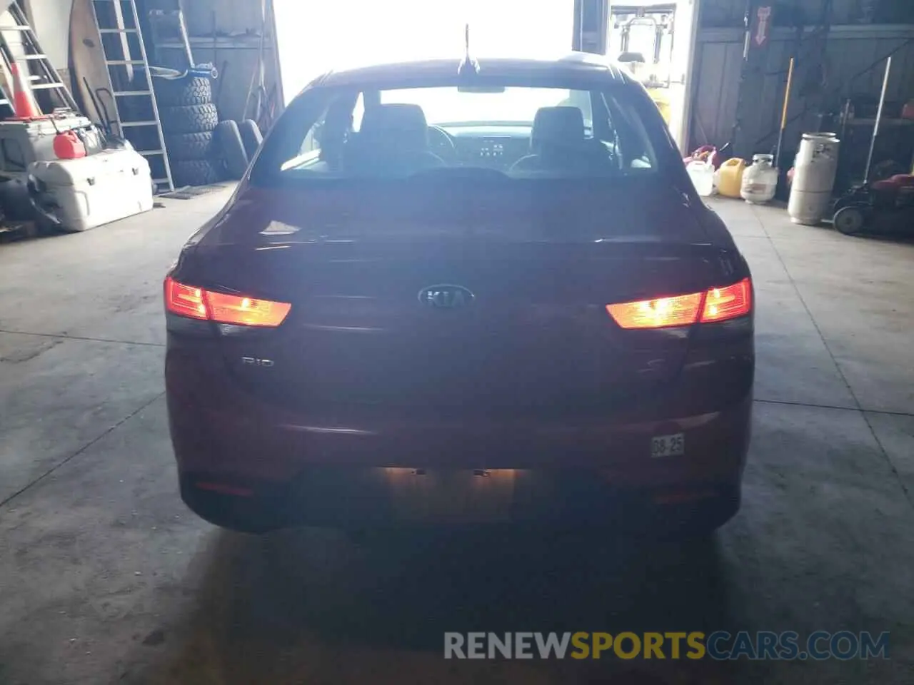 6 Photograph of a damaged car 3KPA24AD9LE295537 KIA RIO 2020