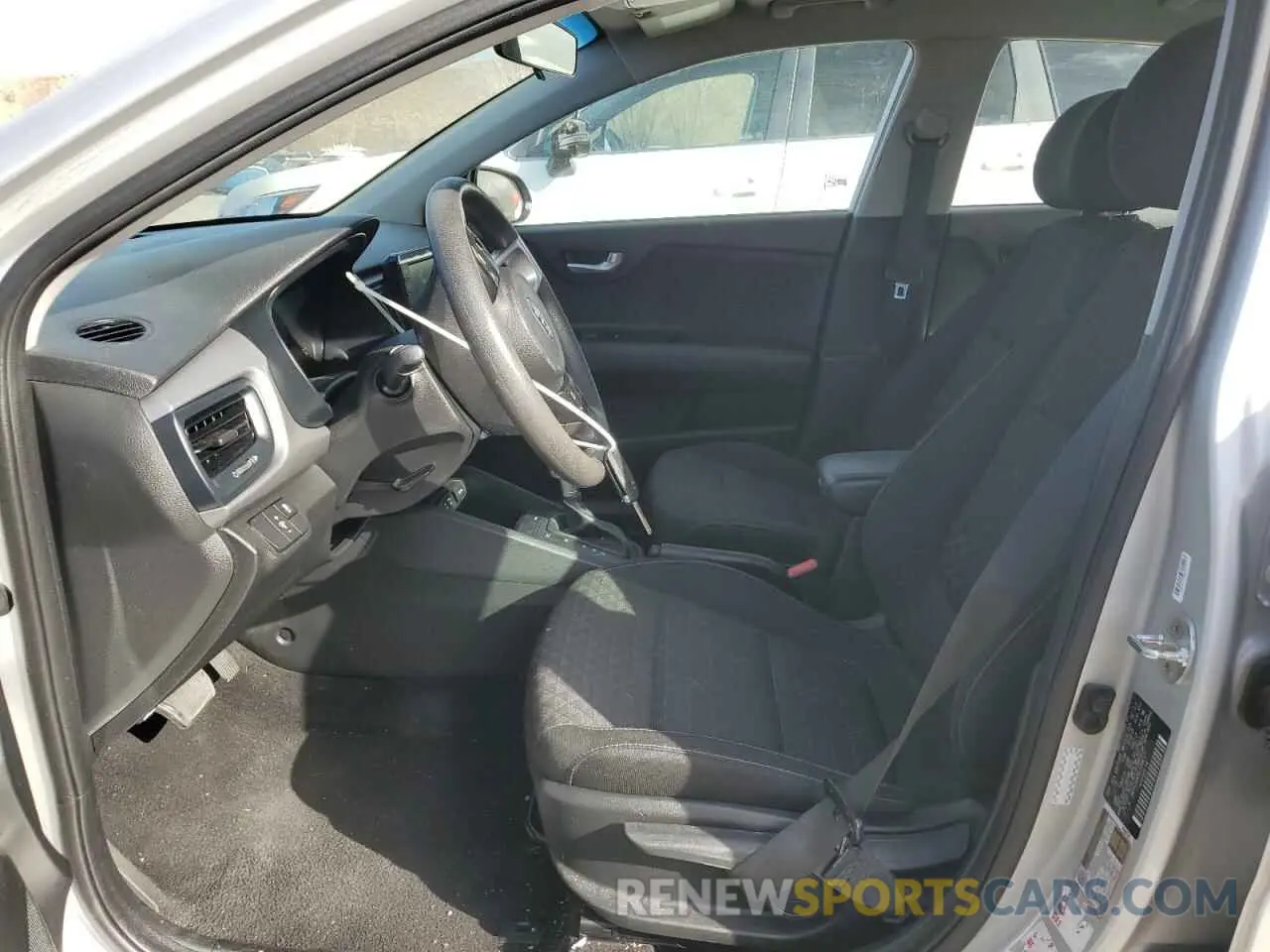 7 Photograph of a damaged car 3KPA24AD9LE296171 KIA RIO 2020
