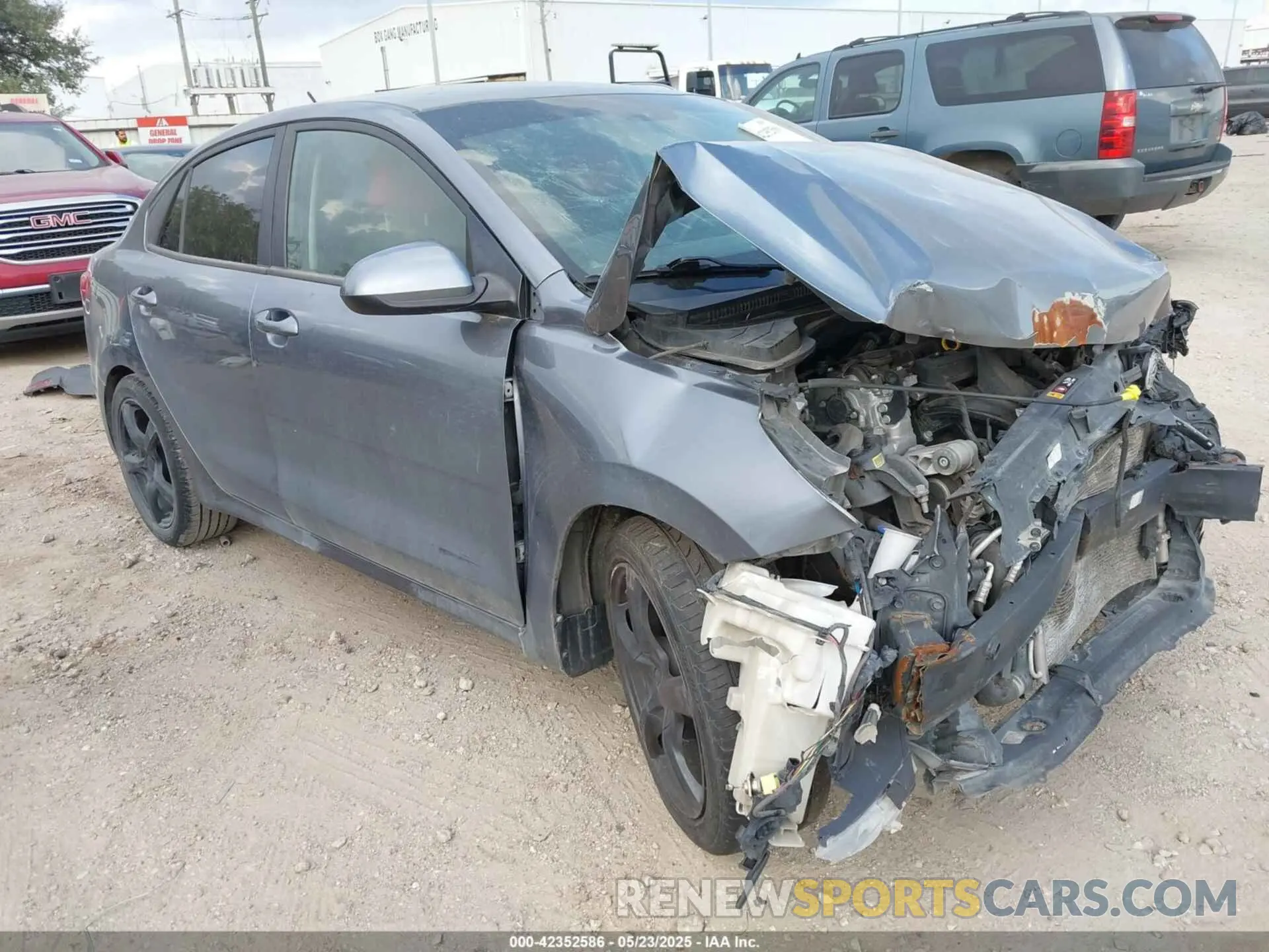 1 Photograph of a damaged car 3KPA24AD9LE296185 KIA RIO 2020