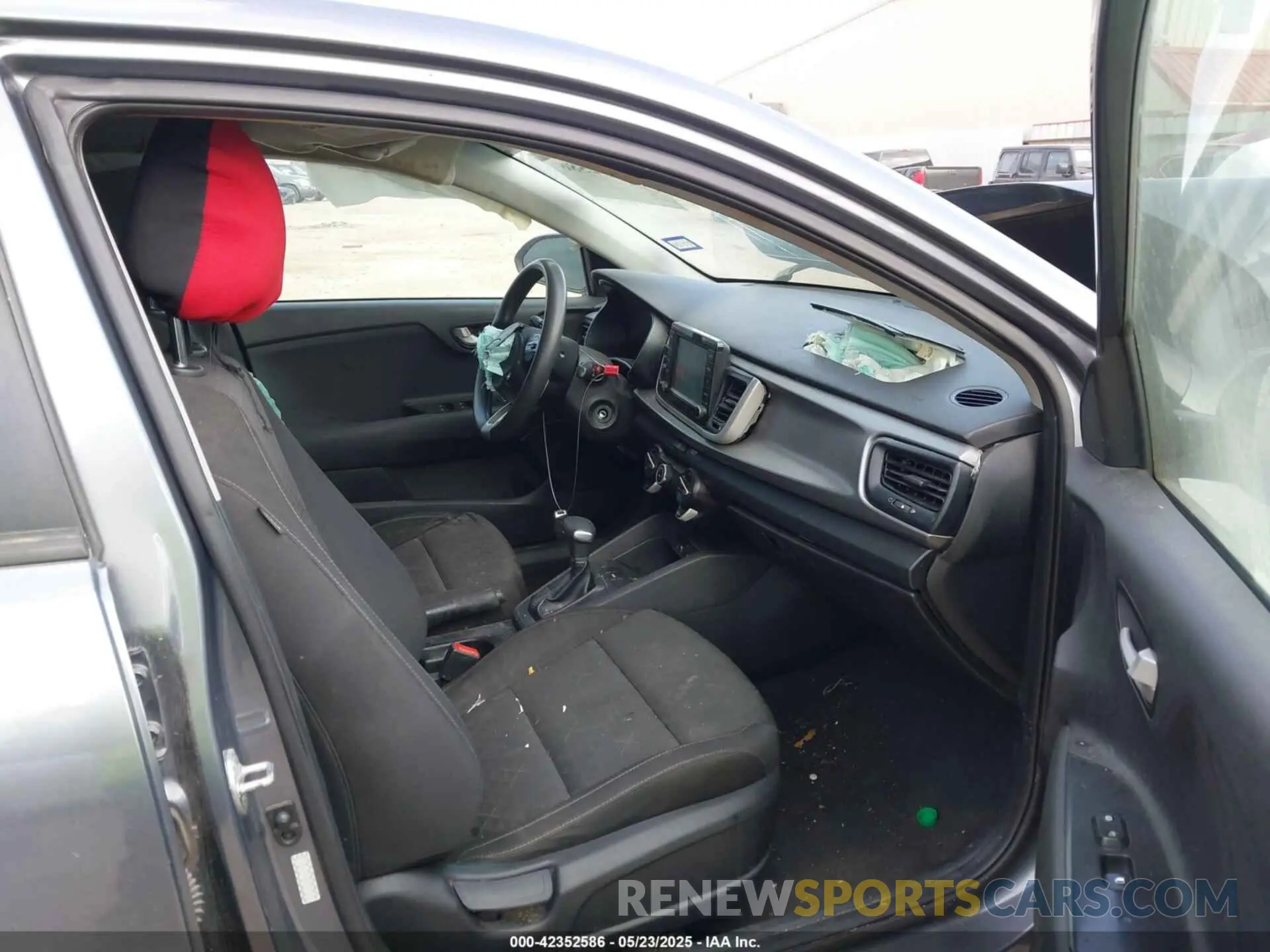5 Photograph of a damaged car 3KPA24AD9LE296185 KIA RIO 2020