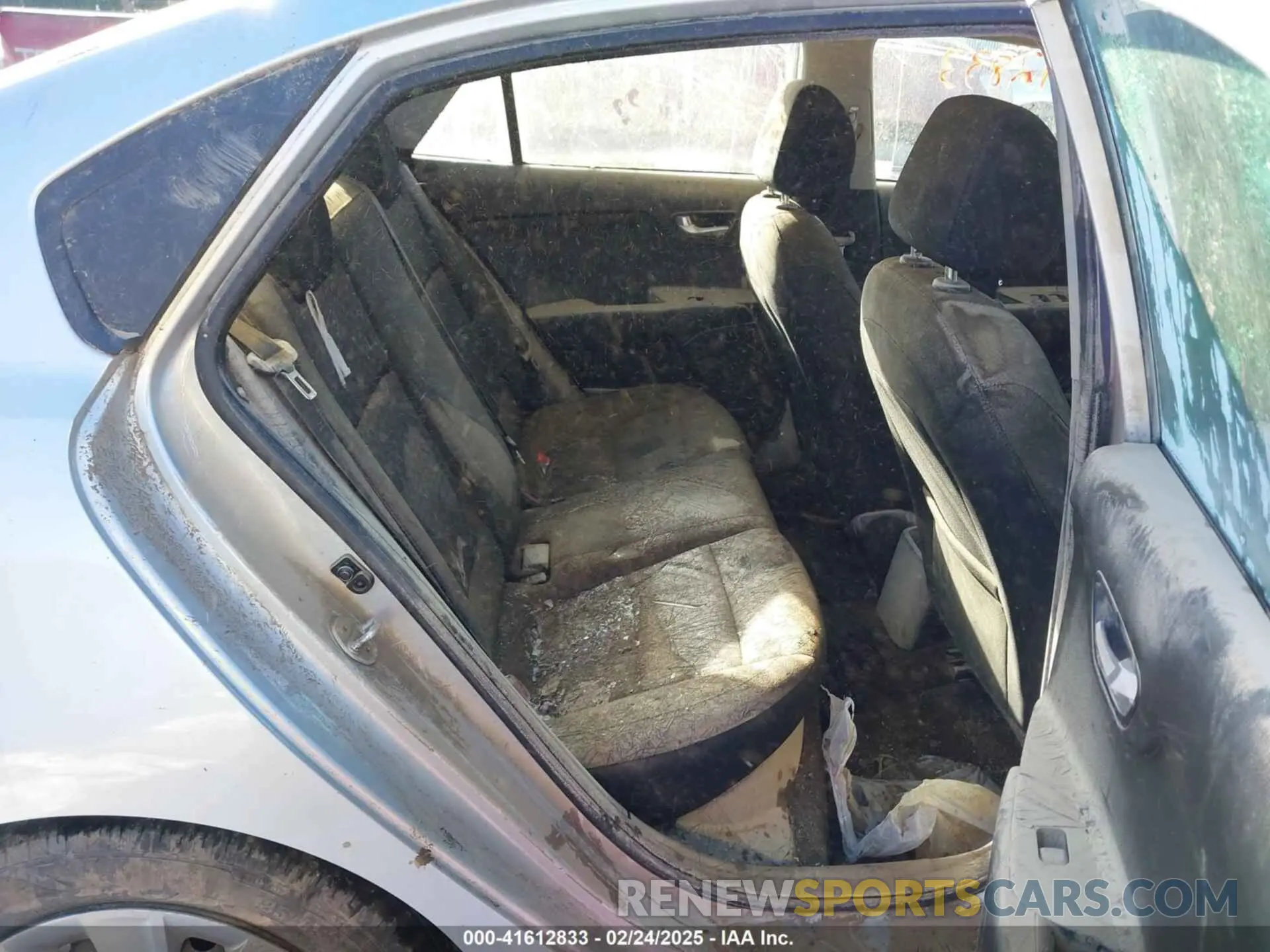 8 Photograph of a damaged car 3KPA24AD9LE311302 KIA RIO 2020