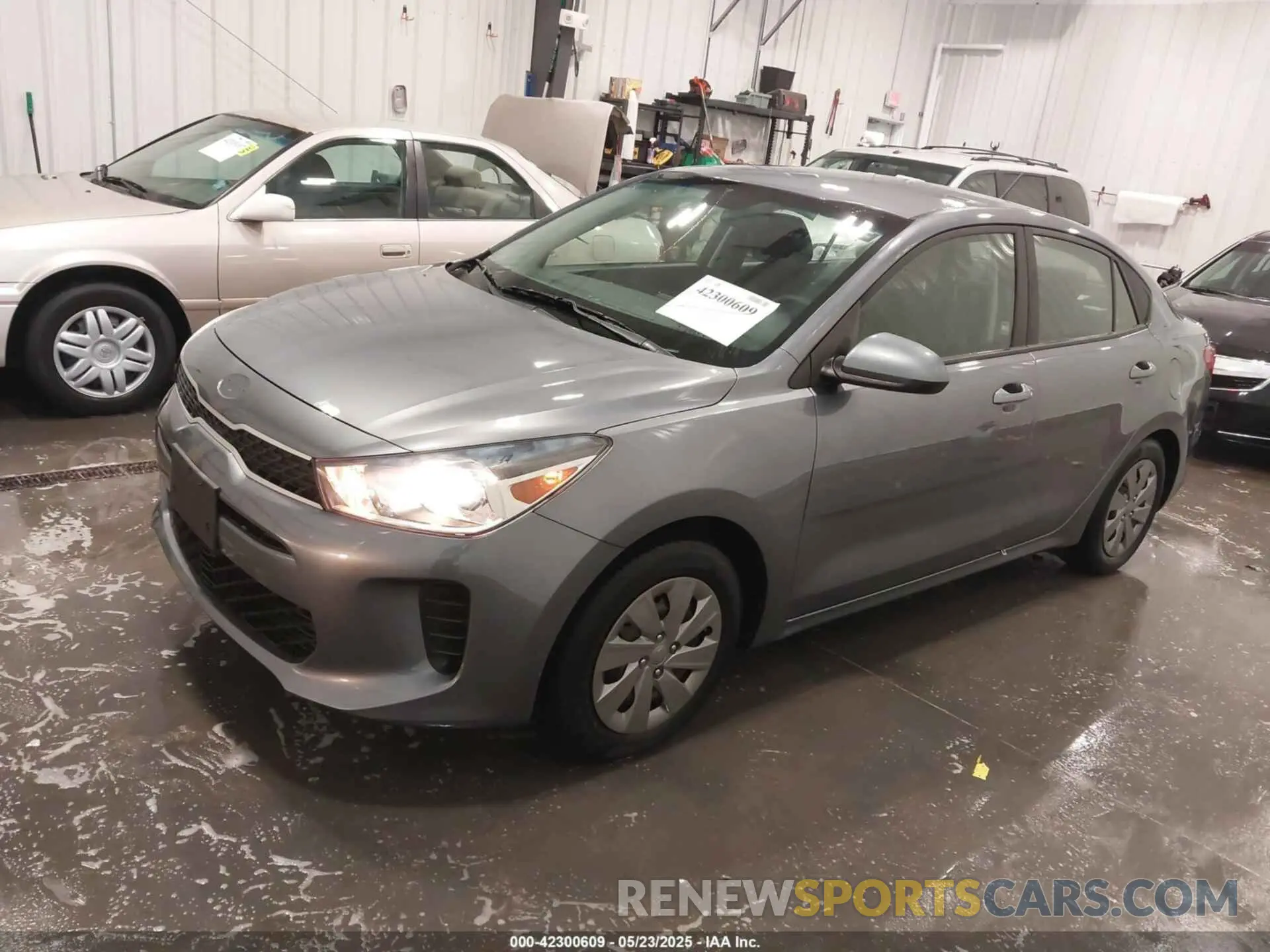 2 Photograph of a damaged car 3KPA24AD9LE333445 KIA RIO 2020
