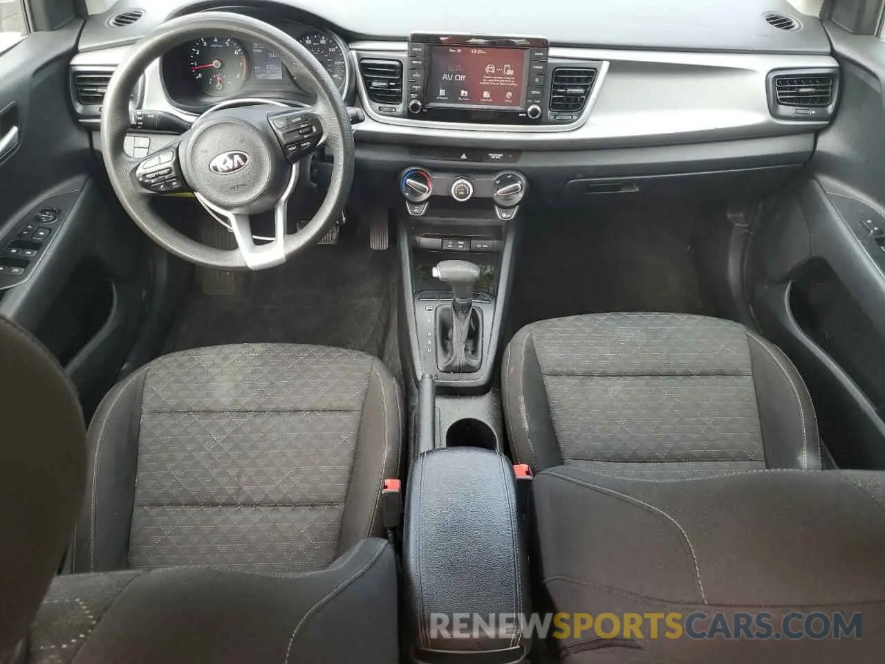 8 Photograph of a damaged car 3KPA24AD9LE339195 KIA RIO 2020